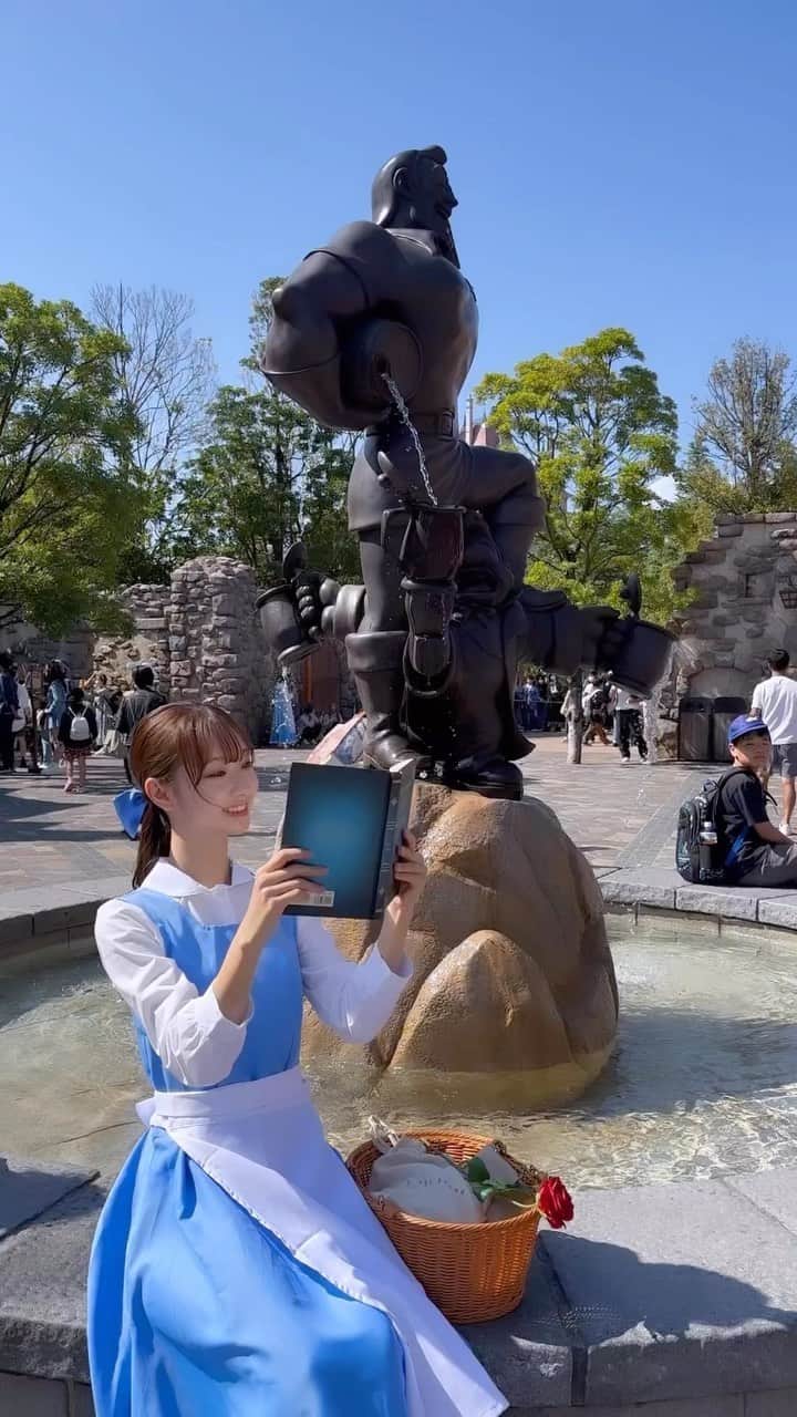 田邉彩香のインスタグラム：「美女と野獣のお話が1番好き🌹💛 ㅤㅤㅤㅤㅤㅤㅤㅤㅤㅤㅤㅤㅤ #dハロ #dハロ仮装 #disney #ディズニーハロウィン仮装 #町ベル #美女と野獣 #ディズニーランド」