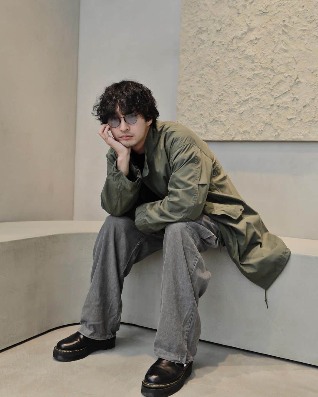 ロビンのインスタグラム：「Congrats Ameri Vintage Daikanyama   AmeriとAlphaのコラボ レディースでも全然着れるなら着ちゃう派　  @amerivintage #amerivintage #ameridaikanyama   Thank you @blackstone705 ちゃん」