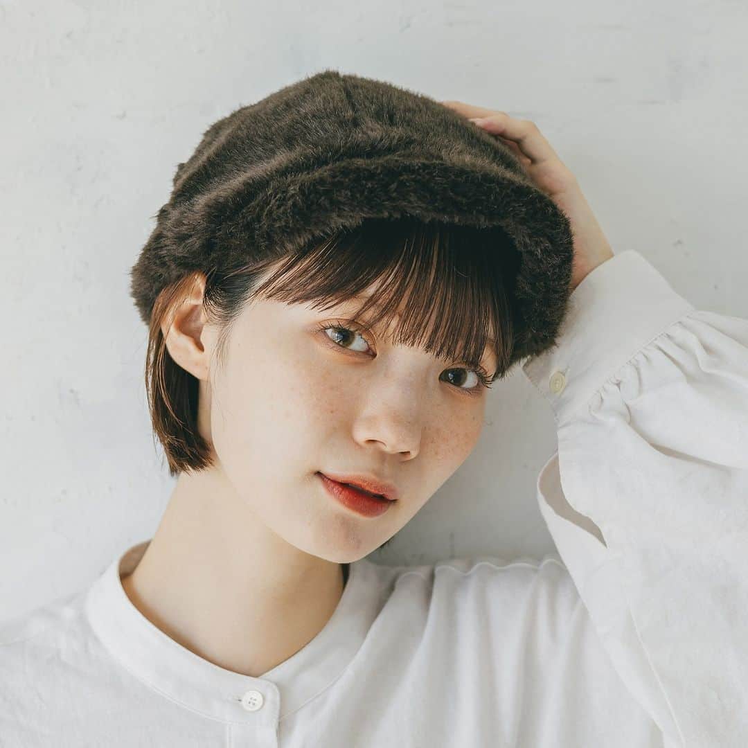 merさんのインスタグラム写真 - (merInstagram)「今回は村濱遥ちゃんの秋の私服コーデをご紹介🍁 コーデの詳細はmer webで ...