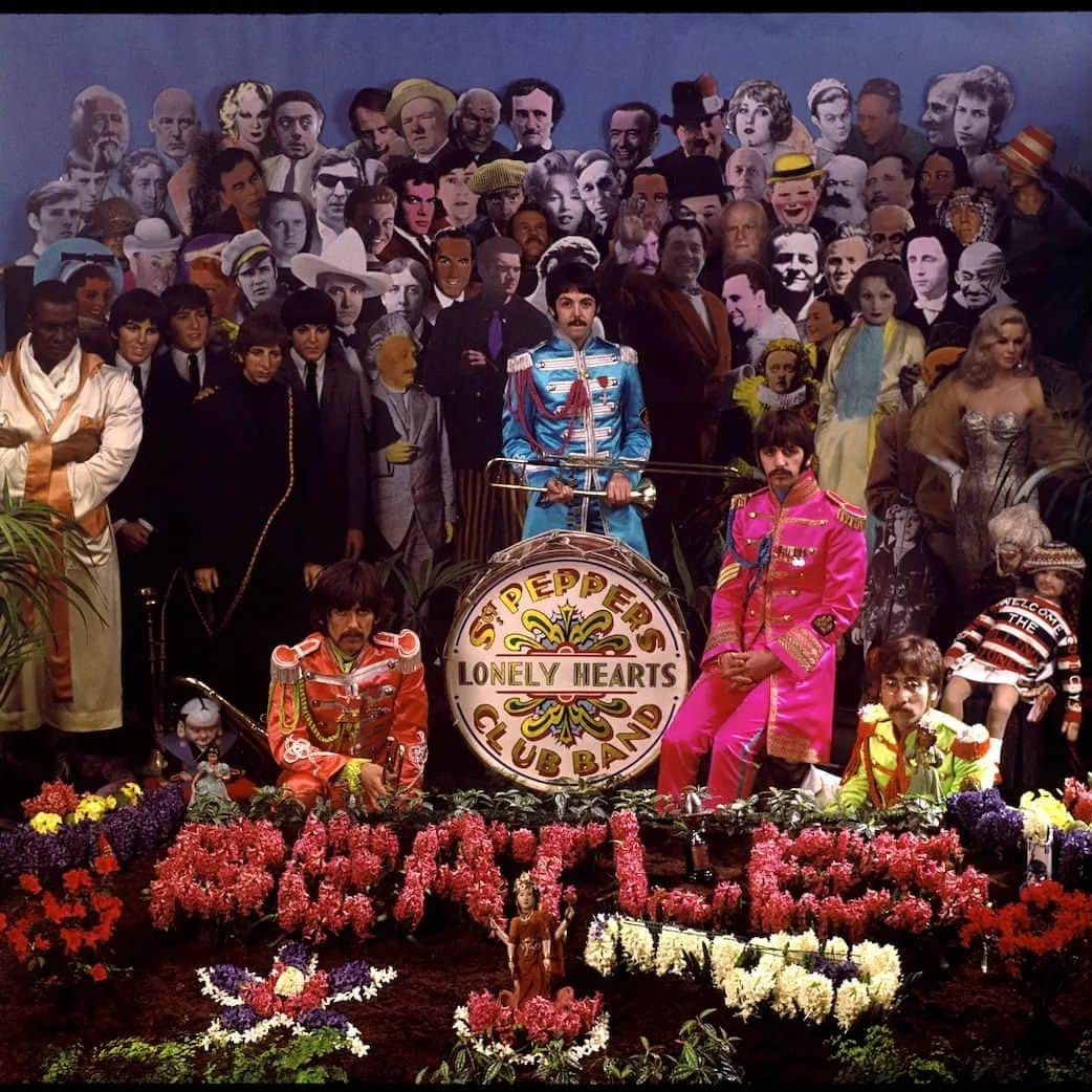 The Beatlesのインスタグラム：「“‘Sgt Pepper’ is Paul, after a trip to America. The whole West Coast long-named group thing was coming in, when people were no longer The Beatles or The Crickets - they were suddenly Fred and His Incredible Shrinking Grateful Airplanes. I think he got influenced by that. He was trying to put some distance between The Beatles and the public - and so there was this identity of Sgt Pepper. Intellectually, that’s the same thing he did by writing ‘She loves you’ instead of ‘I love you’.” - John ⁠ #TheBeatles #1960s ⁠ ⁠ ⁠ @johnlennon @paulmccartney @georgeharrisonofficial  @ringostarrmusic ⁠ ⁠ Photo © Apple Corps Ltd」