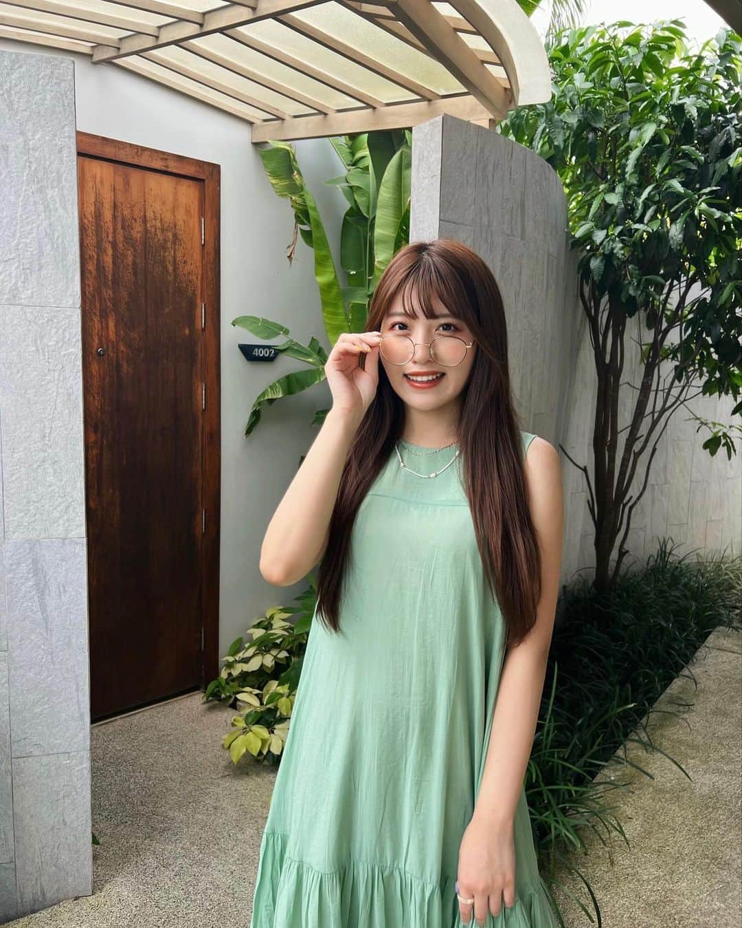のインスタグラム：「だいぶ肌寒くなってきたね〜〜🍃  もう既に夏が恋しい🥲🫶🏻」