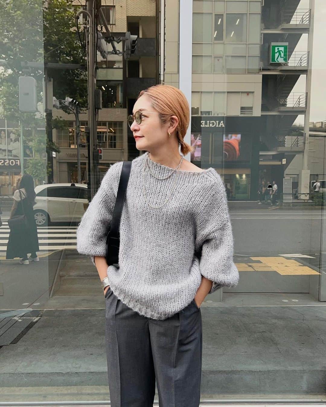 のインスタグラム：「📣📣📣 ⁡ お気に入りを集めたらグレー🩶ばっかりでした😇 ⁡ ついに明日からパルクロWEEK始まります🗓️ お店でもパルクローゼットでも使えるクーポンやタイムセールなどイベント盛りだくさんです✨  ぜひ、秋のお買い物をお楽しみください🍂🥳 ⁡ ⁡ #SHENERY_official #knit #pants #sweatshirts  #denimpants #boots #SHENERY #fashion #styling #layered #layeredstyle」