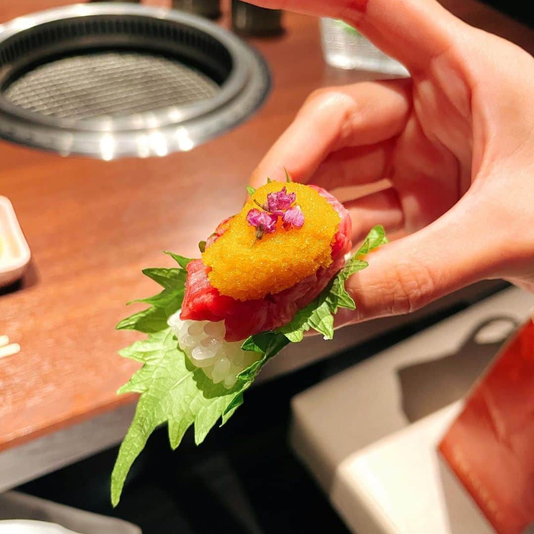 瀬口かなさんのインスタグラム写真 - (瀬口かなInstagram)「先日東京に行った時に食べたご飯☺️  最近は行ってもすぐ帰ってたから久しぶりにゆっくりお友達とご飯できて、東京ってやっぱ良いお店沢山だぁ🥹てなってた笑  本当に美味しかったからまた絶対に行きたいです！🙏  #東京グルメ #外苑前ディナー #合奇苑 #外苑前 #外苑前グルメ #表参道ディナー #南青山 #南青山グルメ」10月18日 21時31分 - seguchikana