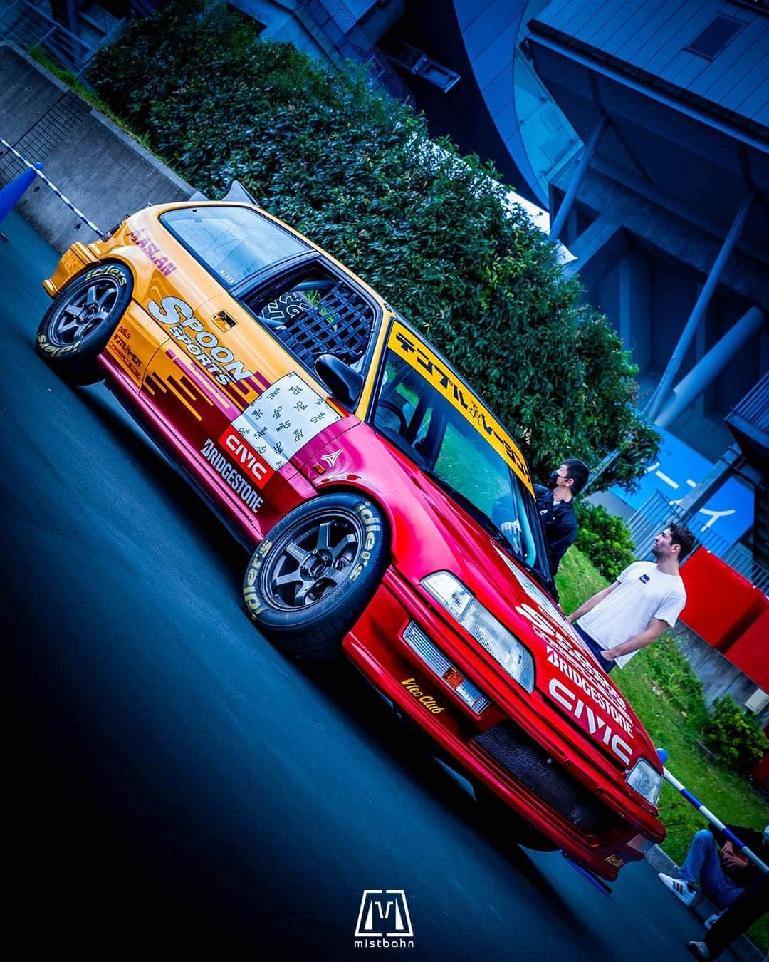 mistbahnさんのインスタグラム写真 - (mistbahnInstagram)「_ 現場猫 Honda EF9 CIVIC SiR _ 🚗: @stanatnight 📷: @mistbahn _ Shot on Oct-8 2023 🏁  The "H" Day at Suzuka International Circuit. _ JP) 2023年10月8日 鈴鹿サーキット国際レーシングコース GPスクエア。 ハジメテの置き系イベント、The "H" dayにビートで参加。 _ #hday #thehday #playersday #suzukacircuit #suzukainternationalcircuit #鈴鹿サーキット #templeracing #テンプルレーシング #kaeruzoku #カエルゾク #現場猫 #unparalleled #アンパラレルド #aslan #aslan_inc_japan #アスラン #spoon #spoonsports #civic #hondacivic #ホンダシビック #シビック #グランドシビック #ef9 #ef #efcivic #kanjo #kanjozoku #timeattack #timeattackjapan」10月18日 21時40分 - mistbahn