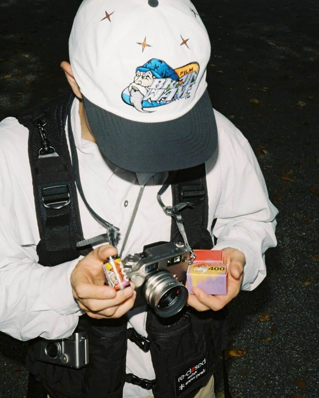 岳さんのインスタグラム写真 - (岳Instagram)「魔法の瞬間🪄 A Moment of Magic✨  Introducing Brainwave 400 Film + Brainwave Film Caps  10/20 High Noon JST  #oatsandbrains #brainwavefilm」10月18日 21時33分 - gakuyen