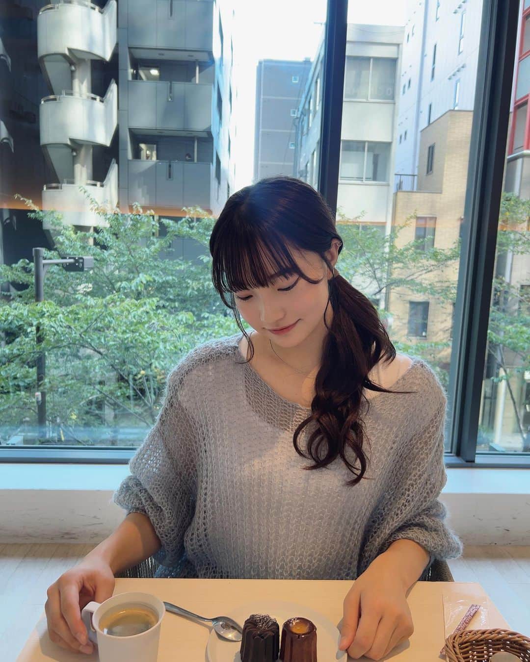 里仲菜月さんのインスタグラム写真 - (里仲菜月Instagram)「カヌレ美味しかった🫶」10月18日 21時33分 - natsuki_satonaka