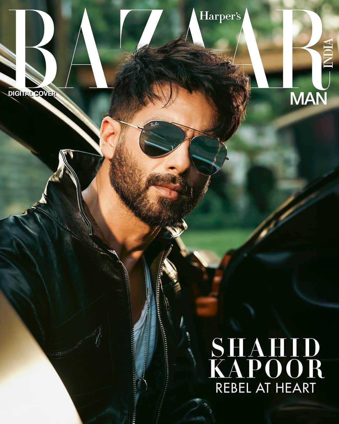 シャーヒド・カプールさんのインスタグラム写真 - (シャーヒド・カプールInstagram)「Back in 2021 when news spread that @shahidkapoor will be doing a web series, it was touted as a bold move especially for an actor who had recently enjoyed his biggest theatrical success. For him  embracing OTT was “an obvious, simple choice” and one that he took much before the pandemic wreaked havoc. Says Shahid, “For me it was as simple as if Mathew McConaughey can do a True Detective after winning an Oscar, then why are we making such a big deal? If I am watching it [OTT content] so much, then why am I not doing it? If I am inspired and the content is good, wherever it comes out the audience will feel that and enjoy it.”  Editor: Rasna Bhasin (@rasnabhasin) Photographer: Nishanth Radhakrishnan (@nishanth.radhakrishnan) / (@featartists) Stylist: Chandani Mehta (@styledbychandani) Interview: Suhani Singh  Cover Design: Mandeep Singh (@mandy_khokhar19) Editorial Coordinator: Shalini Kanojia (@shalinikanojia) Hair Artist: Team Hakim Aalim (@aalimhakim) Makeup Artist: G.A James Makeup Service (@james_gladwin_) Styling Assistants: Amoli Goyal (@amolsterr), Aditi Jaiswal (@jaiswal.aditi_), Aditi Gupta (@aditiiee_) Photographer Assistant: Ajay Singh Artist PR: Think talkies (@think_talkies)  Shahid is wearing Sunglasses, Ray-Ban Reverse Aviator(@rayban); Neckchain by Alexander McQueen (@alexandermcqueen); Leather jacket, vintage D&G @dolcegabbana; Ripped denims by Yves Saint Laurent (@ysl)  #BAZAARINDIA #BAZAARMAN #BAZAARCOVER #covershoot #raybanreverse raybanreverse」10月18日 21時55分 - shahidkapoor