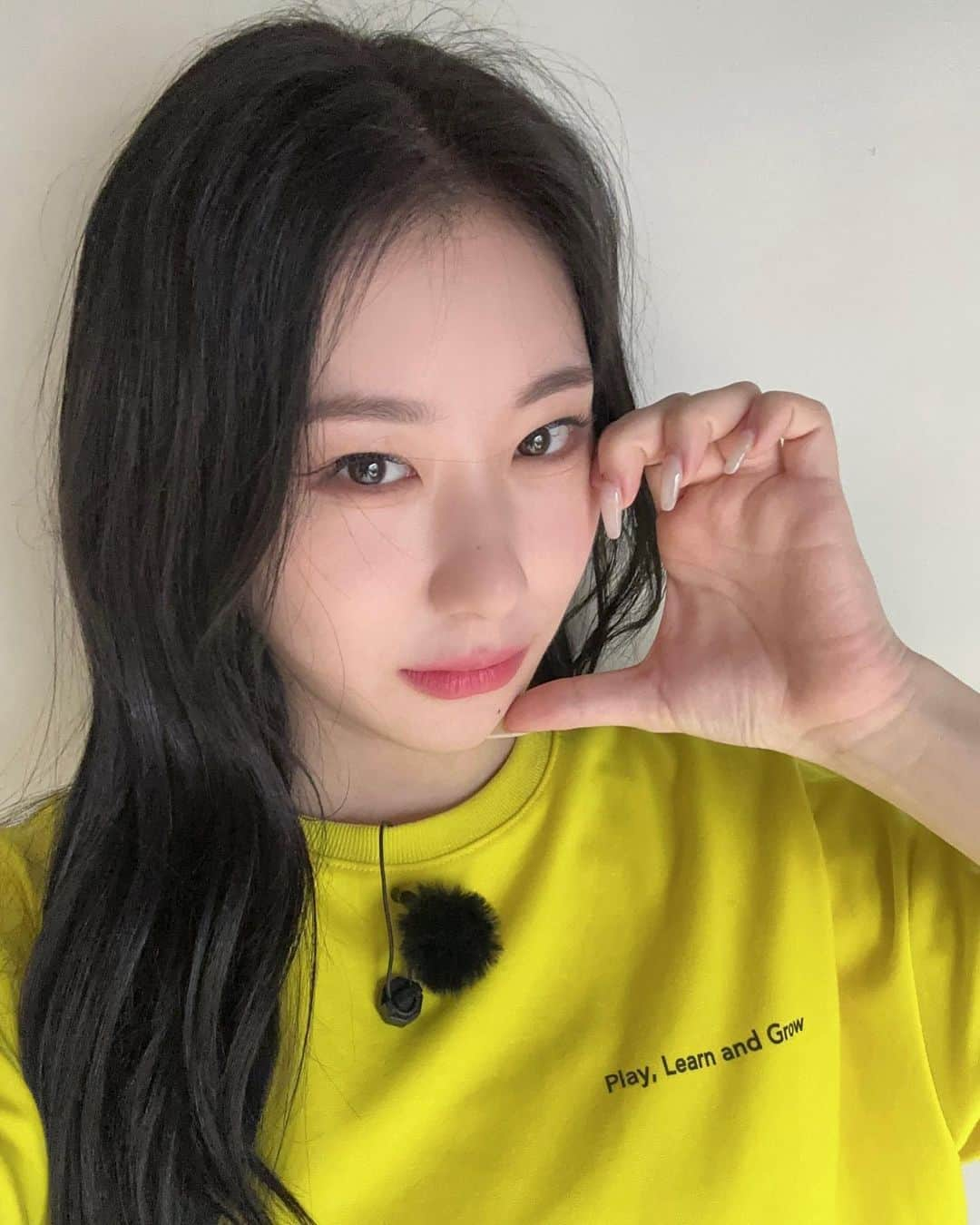 ITZYさんのインスタグラム写真 - (ITZYInstagram)「[ #다섯플릭스 ] 아르바이트하는 갓생러 ITZY 어떤데!😆 다음 주 채령의 파트타임과 다섯플릭스 마지막 방송도 놓치지 말기💕  #ITZY #MIDZY #My_Favorite_ITZY @m2mpd」10月18日 22時00分 - itzy.all.in.us