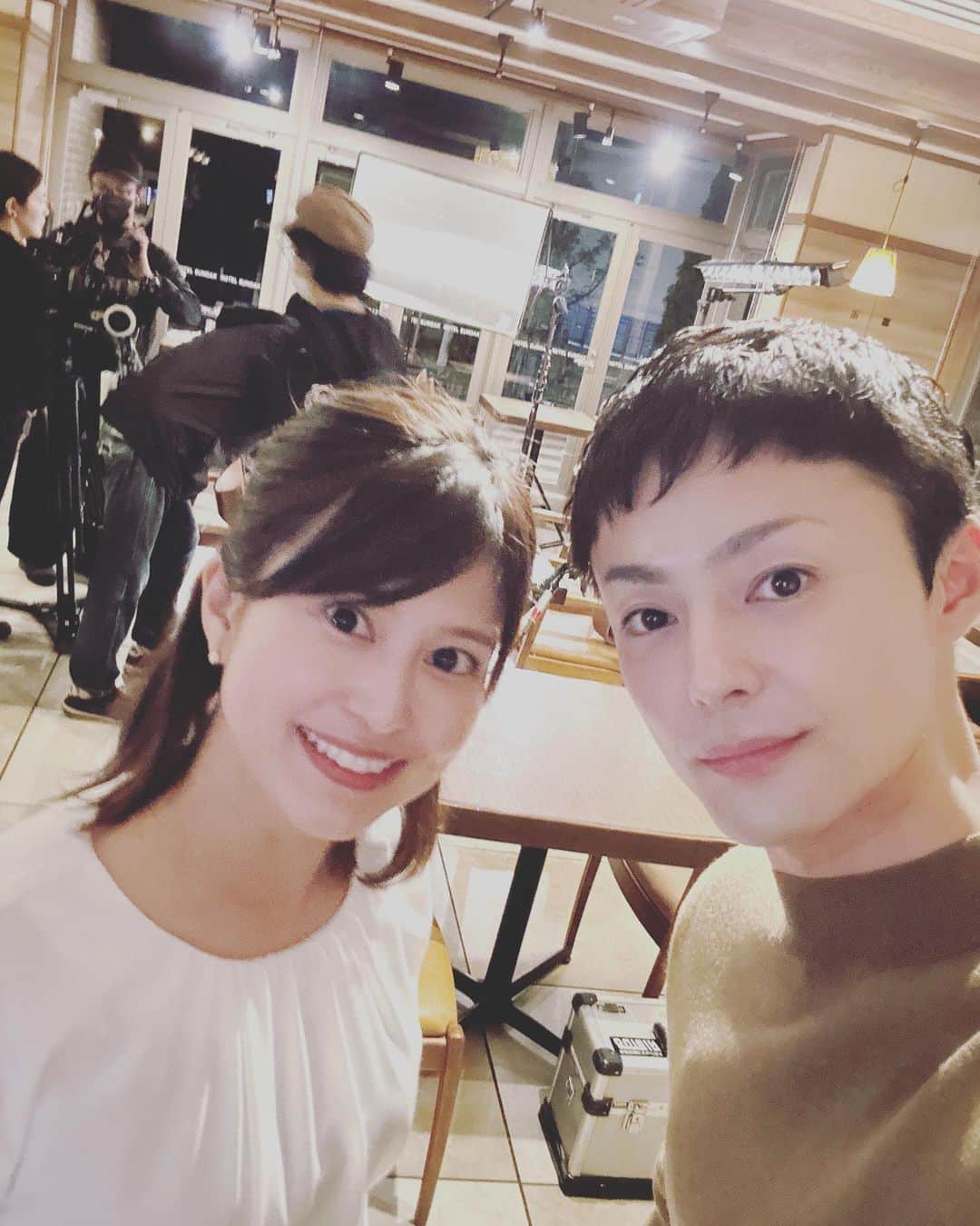 木村了のインスタグラム：「夫婦の外食シーン撮影。 着々と撮影進んでおります。  #サブスク不倫11月9日木曜の深夜0時59分  @aimi_satsukawa  @dramatokku_mbs  #オフショット」