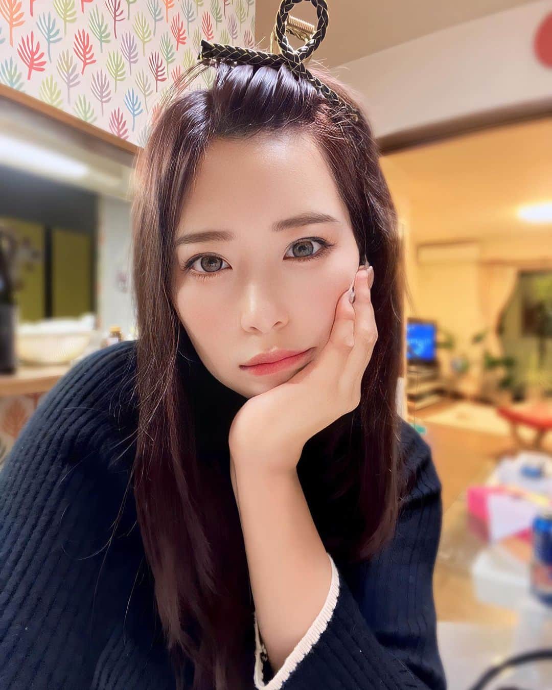 高塚南海さんのインスタグラム写真 - (高塚南海Instagram)「🎂  27歳になりました🤤👍🏼 お祝いメッセージ等 ありがとうございます🤍''  26歳は引退、披露宴、妊娠、出産 とイベント盛り沢山な一年でしたっっ❕ 周りの方々の有難みを感じた一年で より一層大切にしていきたいなぁと 思いました🥹  皆さん改めていつもありがとうございます🙏🏽🤎  27歳も私らしく頑張ります💪🏻 ̖́-   #誕生日  #27」10月18日 22時05分 - southsea28