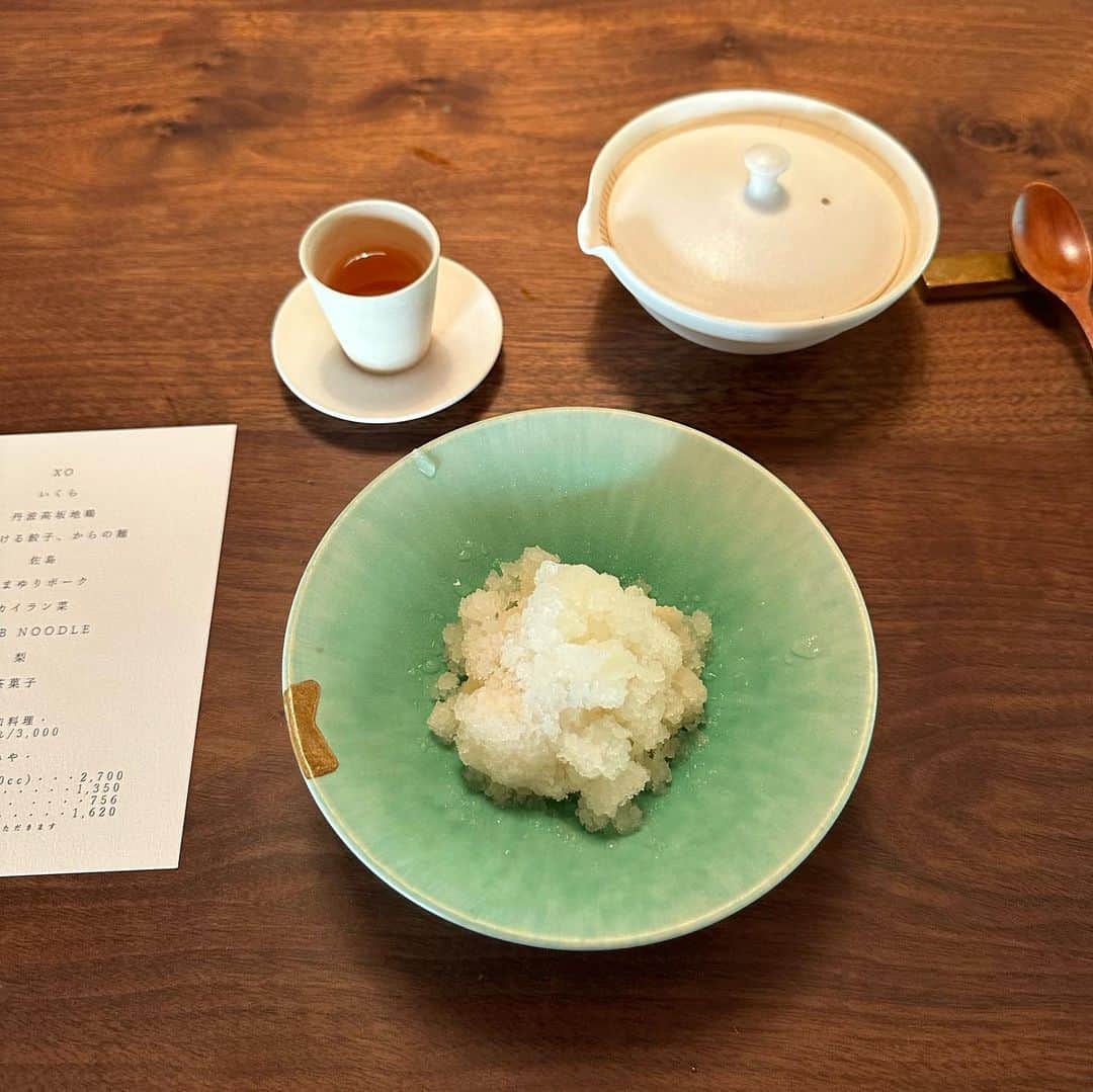 りこさんのインスタグラム写真 - (りこInstagram)「載せるの忘れてた、美容vlogで行ったlunch ✧  またいきたいな〜 ちなみにイクラは今の待ち受けです📷」10月18日 22時24分 - h_rico16