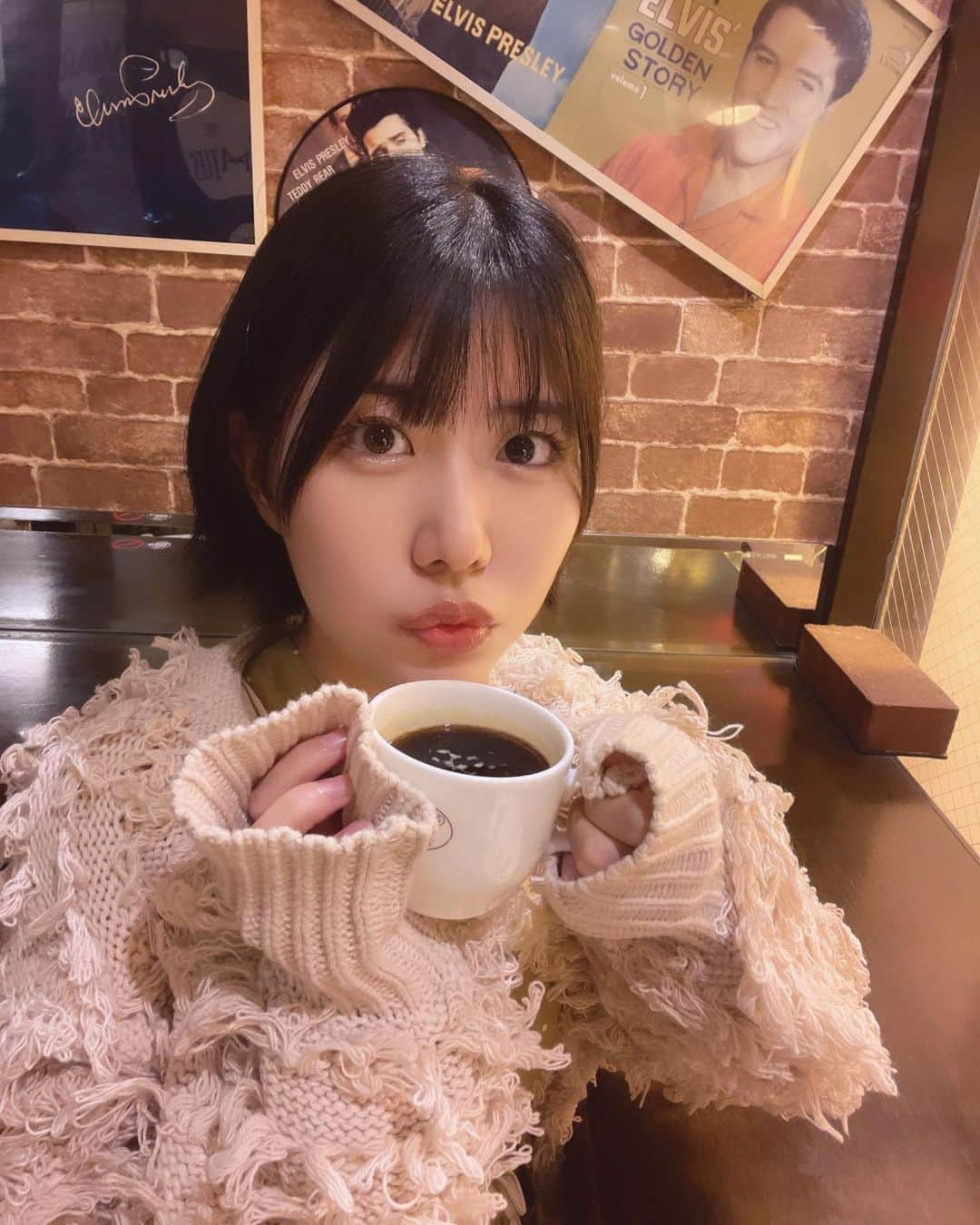 渡辺菜月さんのインスタグラム写真 - (渡辺菜月Instagram)「. コーヒーにはお砂糖必須です☕️ . . #喫茶店 #イエスタディー #広島カフェ #広島観光  #stu48 #idol #渡辺菜月 #follow」10月18日 22時19分 - w_natsuki_stu48