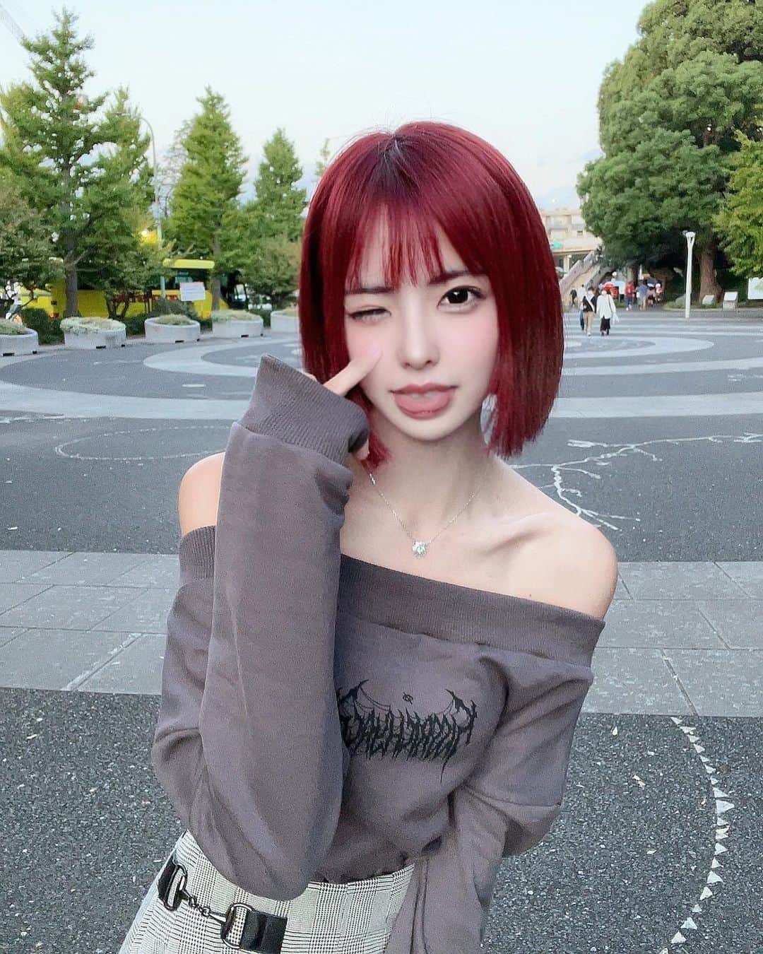 ごみちゃんのインスタグラム：「デートする？」
