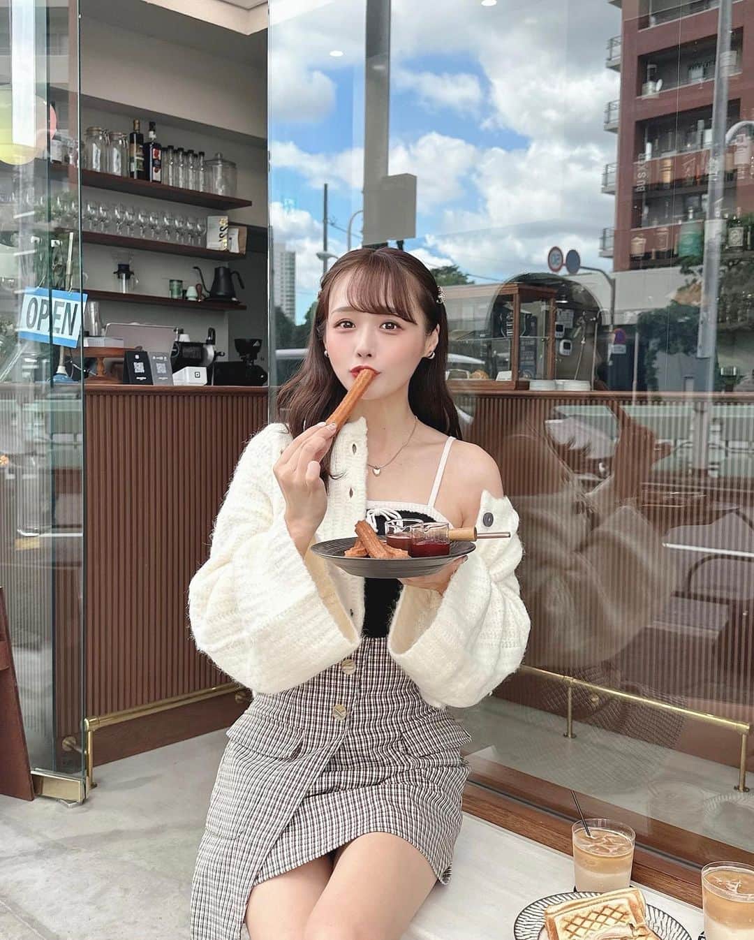 計良日向子（ひなひ）のグルメインスタ