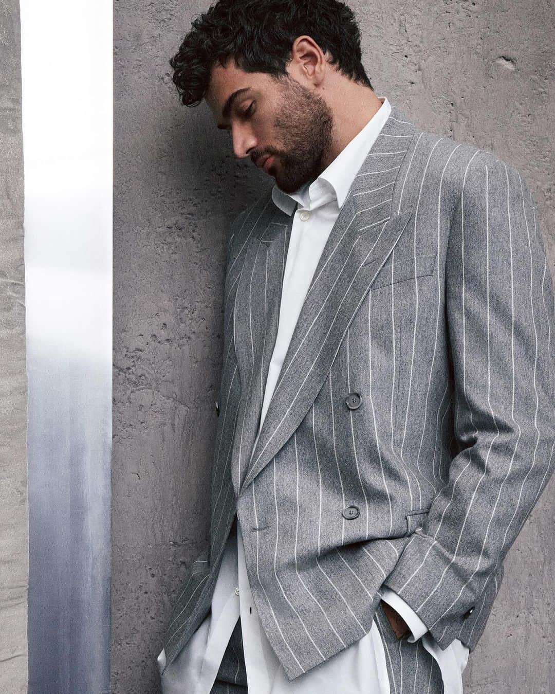 のインスタグラム：「Sharp yet relaxed. With a slouchy silhouette and an air of distinction, #MatteoBerrettini gives effortless appeal in BOSS suiting #BeYourOwnBOSS」