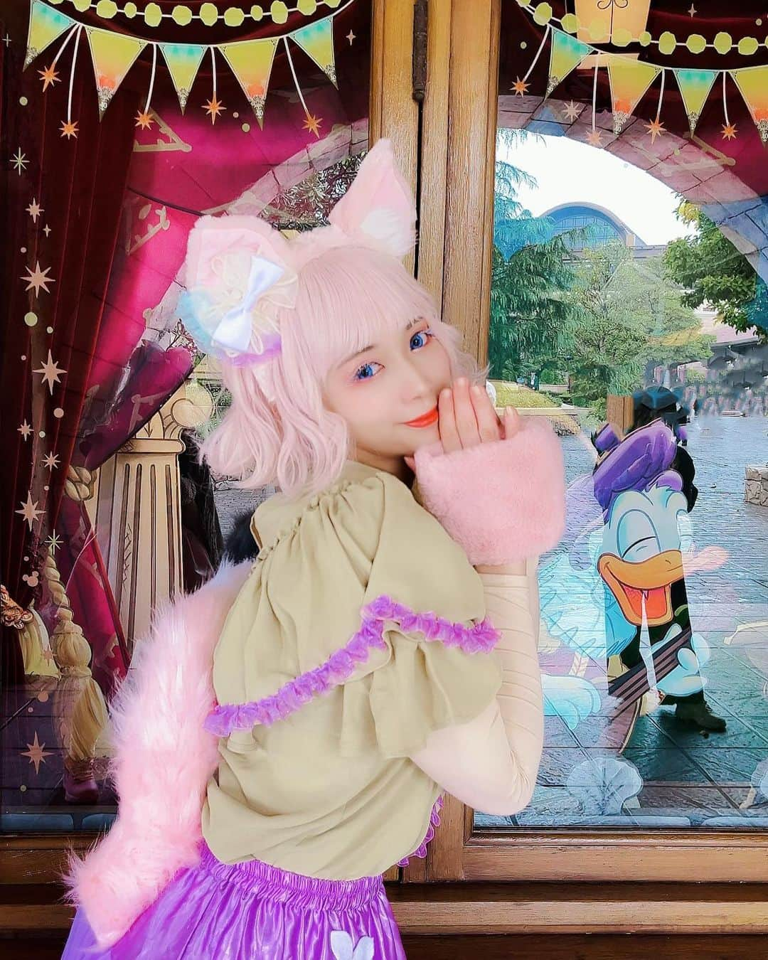 山崎はるかのインスタグラム：「A Disney friend of Duffy ♡♡ 🌸LinaBell🦊🌸 ソロ写真♥️ . . 〝フロム・オール・オブ・アス〟  #リーナベル仮装   #ディズニー仮装2023   #dハロ仮装  #dハロ仮装2023  リーナベルちゃん大好きになりました♡ 色々自分で作りました✌️ .」