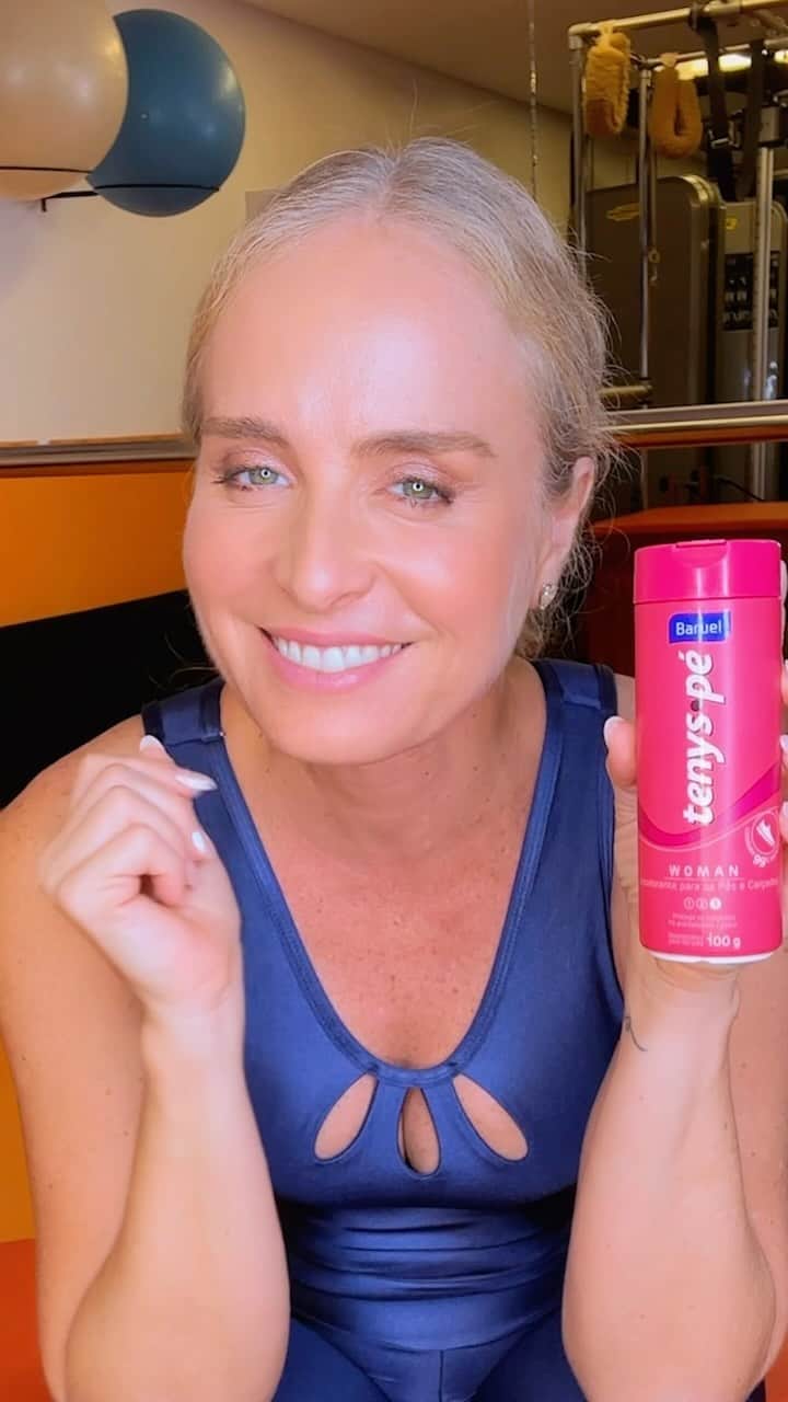 アンジェリカのインスタグラム：「Cuidar do corpo é essencial, e os pés não podem ficar de fora dessa! 💪👣 Mostrei um pouquinho da minha rotina de exercícios e como @tenyspebaruel faz toda a diferença nesse momento. Cuidar dos pés faz parte de qualquer jornada saudável. 😉 #pratodocorre #TenysPé #CuideDosSeusPés」