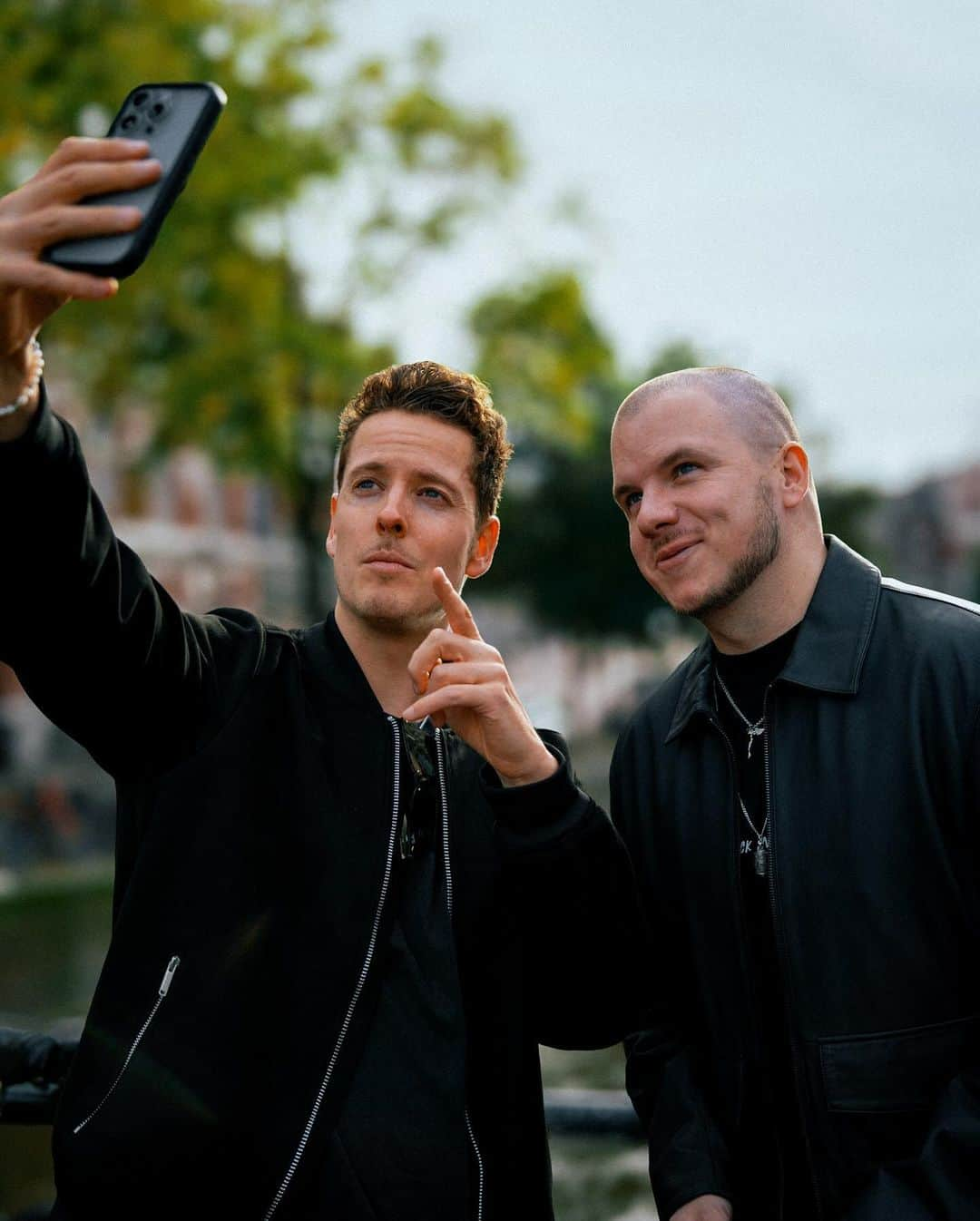 SICK INDIVIDUALSさんのインスタグラム写真 - (SICK INDIVIDUALSInstagram)「Who’s here for ADE? . . . #amsterdamdanceevent #amsterdam #fy #music」10月18日 22時53分 - sickindividuals