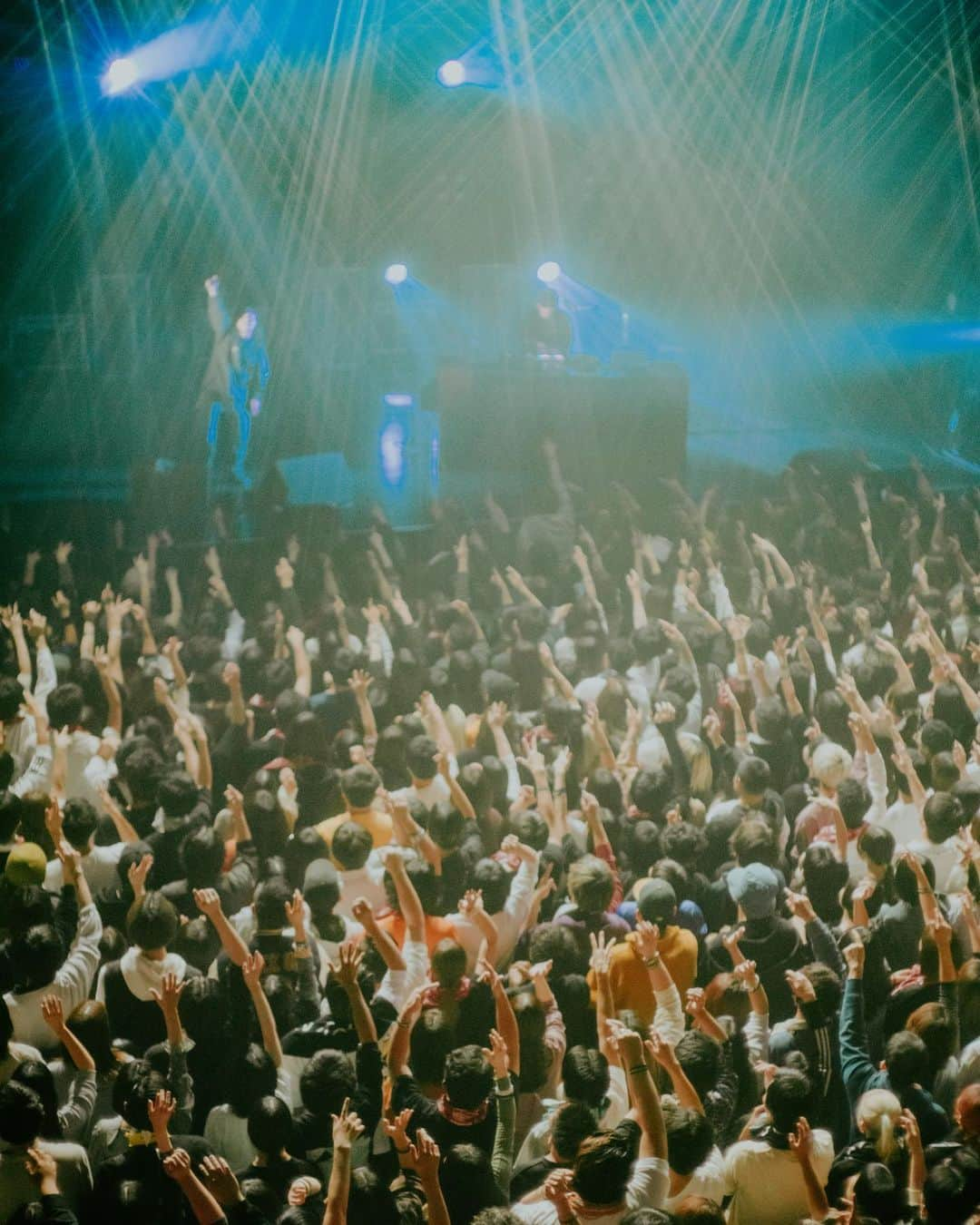 Creepy Nutsのインスタグラム：「.  2023.10.18  TWO MAN TOUR「生業」2023 at. Zepp Sapporo  Guest: iri  photo by @hiroyabrian」