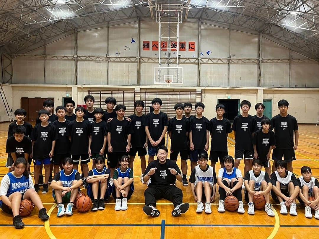 青木太一さんのインスタグラム写真 - (青木太一Instagram)「in船橋市立習志野台中学校  #AokicksHoopsAcademy  ・チームクリニック ・チームスキルワークアウト ・大会ゲスト出演 ・大会メディア潜入  カテゴリーやレベルなど関係なくご相談・ご連絡ください。  各種SNSのDMまたは、 mall：info@inginc.jp まで。  #千葉 #船橋市 #バスケ #U12バスケ #U15バスケ #高校バスケ #大学バスケ #ワークアウト #スキルトレーニング #アオキックス #AokicksReportHoops」10月18日 23時05分 - aokicks_jp