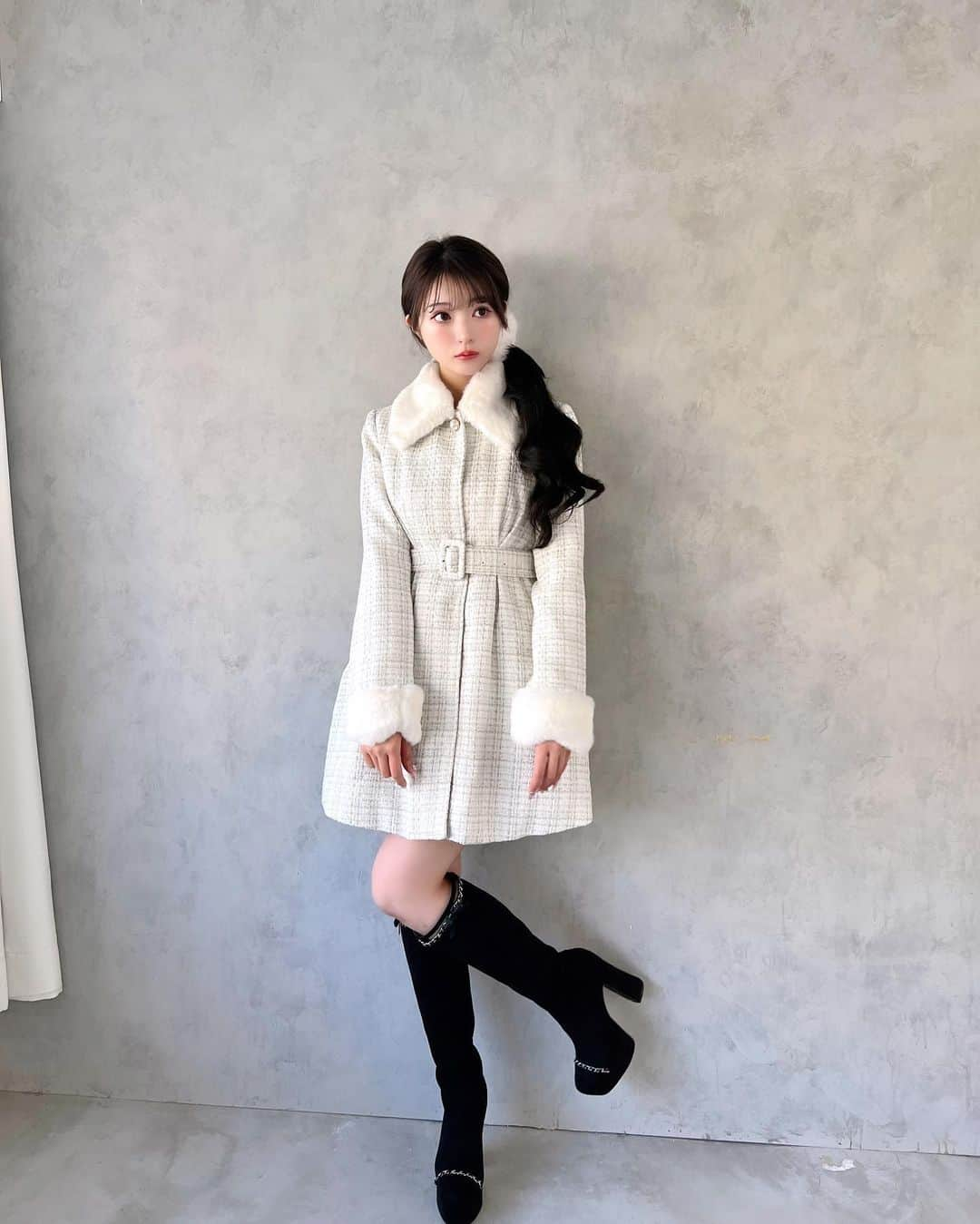 中山恵美生さんのインスタグラム写真 - (中山恵美生Instagram)「本日発売した新作アウターたち⛄️🎀  大人気で嬉しいです😭✨️！！  沢山のご注文本当にありがとうございます🥹🩷  お気に入りすぎて写真沢山のせちゃう🫶🏻💭  気に入って頂けますように...🥰🩷」10月18日 23時09分 - emiu0624