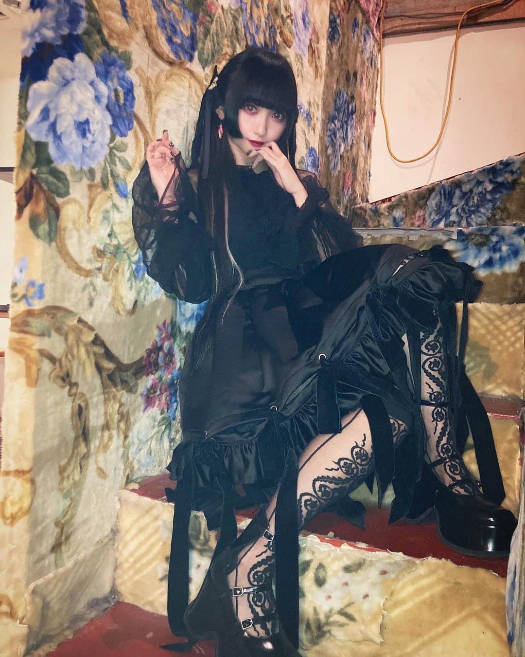 雅雀り子さんのインスタグラム写真 - (雅雀り子Instagram)「スカートお気に入り」10月18日 23時15分 - riko0o_0o