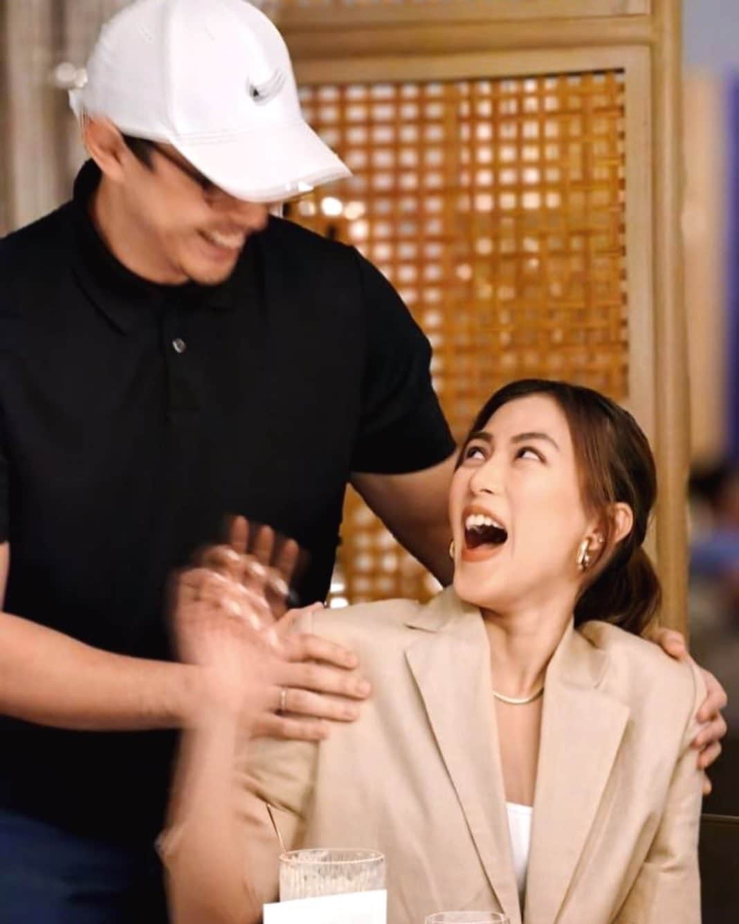 Alex Gonzagaさんのインスタグラム写真 - (Alex GonzagaInstagram)「Dumaan na naman sa pagsusulit ang aming taste buds mag-asawa kung nakakakaangat na nga ba talaga… 😅 #foodie」10月18日 23時20分 - cathygonzaga