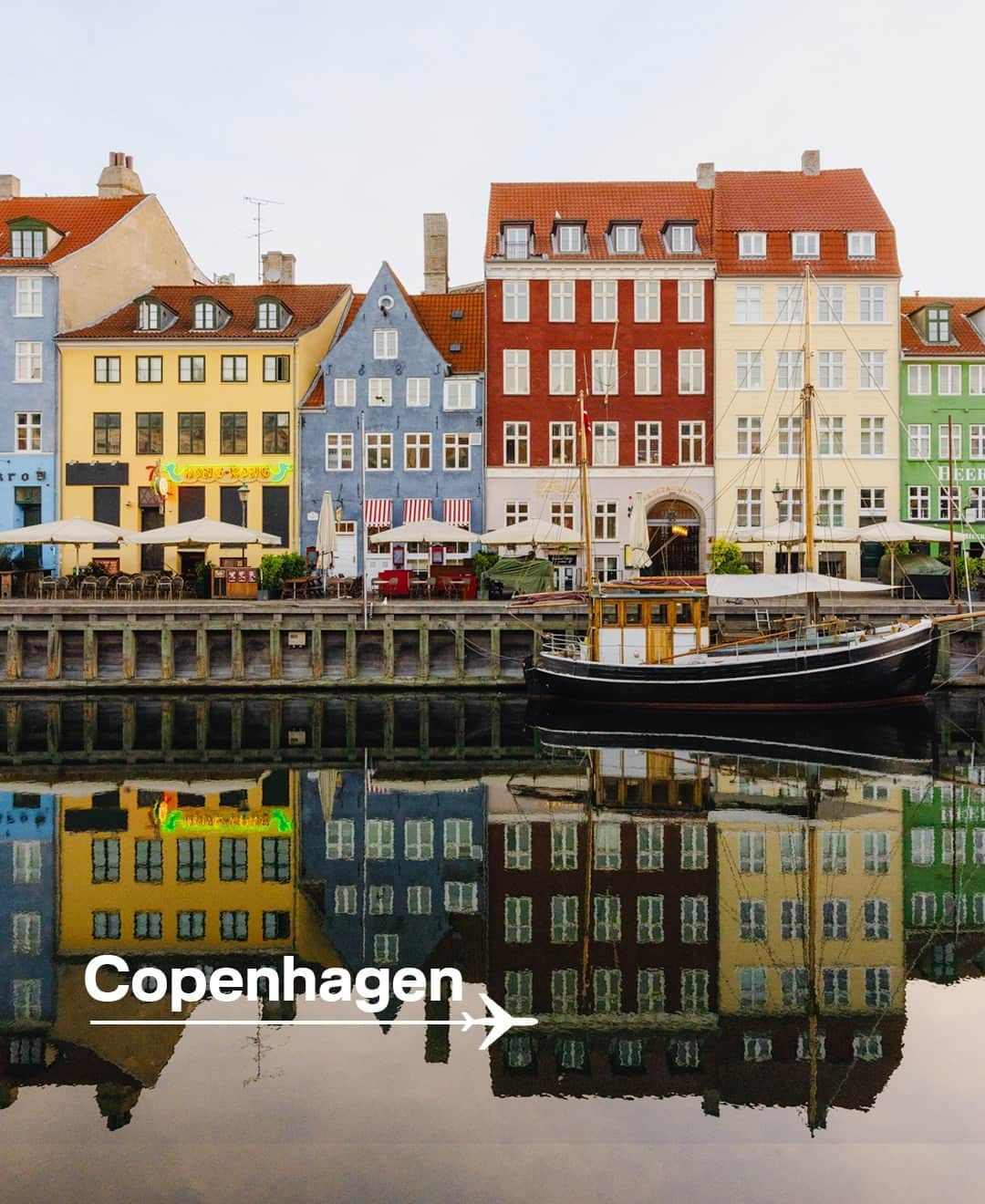 ルフトハンザさんのインスタグラム写真 - (ルフトハンザInstagram)「Copenhagen looks straight out of a movie.  No wonder it was selected as World Capital of Architecture this year. From picturesque buildings to stylish locals and heavenly sunsets by the pier, you won't be short any beautiful sights here.  Swipe for a glimpse of our camera roll, and don't forget to save this post for your next visit.  1. Nyhavn 2. The harbor of Copenhagen from Inderhavnsbroen 3. Superkilen Urban Park in Nørrebro 4. Tower of the Church of Our Saviour in Copenhagen 5. Archutecture in Downtown Copenhagen 6. Strolling along the old town 7. Walking up the Round Tower 8. Views over the city from the top of the Church of Our Saviour 9. Copenhagen Opera House  #Lufthansa #SayYesToTheWorld #Copenhagen」10月18日 23時30分 - lufthansa