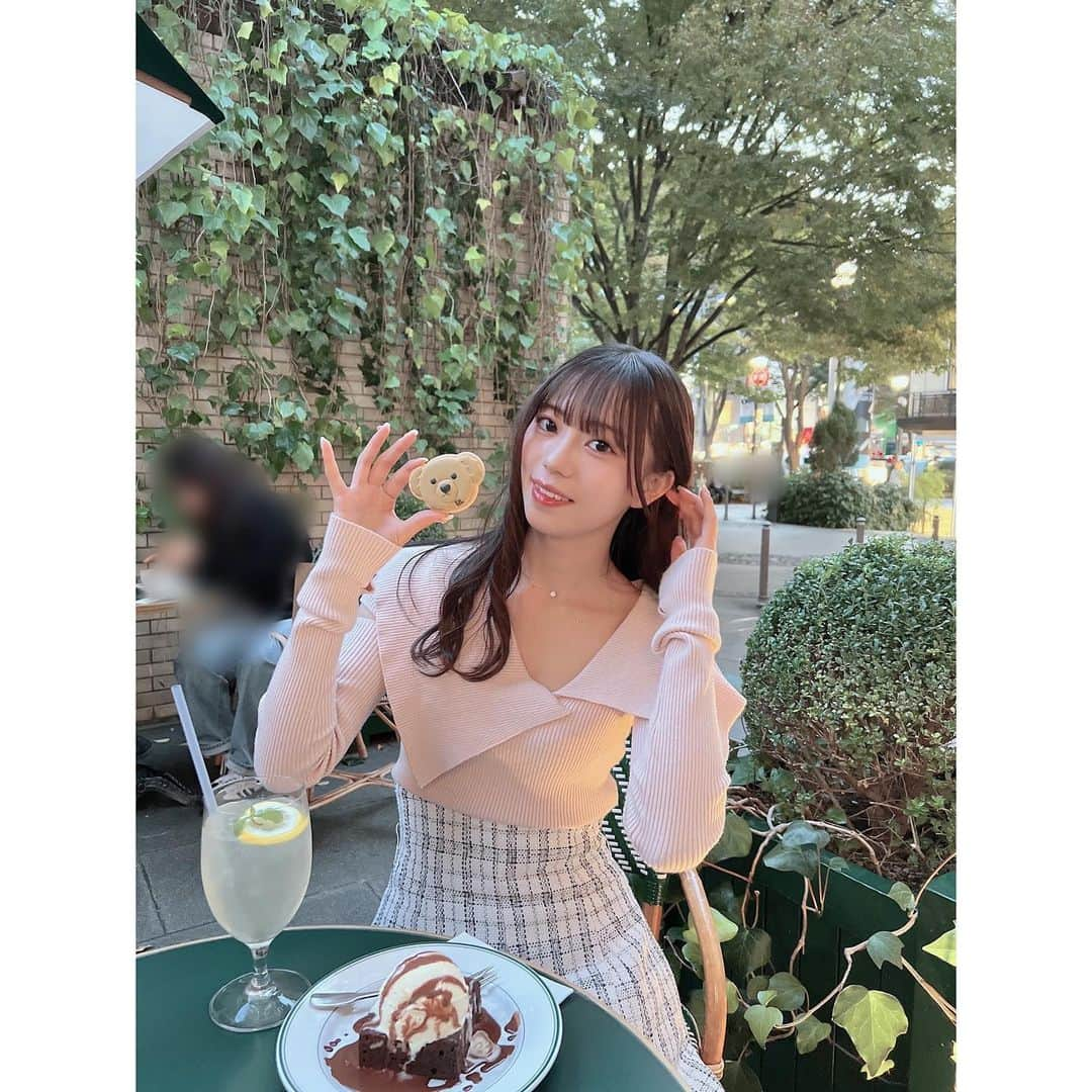 栗山梨奈さんのインスタグラム写真 - (栗山梨奈Instagram)「お洒落なカフェ🧸  #東京#表参道#表参道カフェ#ラルフズコーヒー#ralphlauren#ralphscoffee#カフェ#カフェ活」10月18日 23時32分 - krn_hkt48