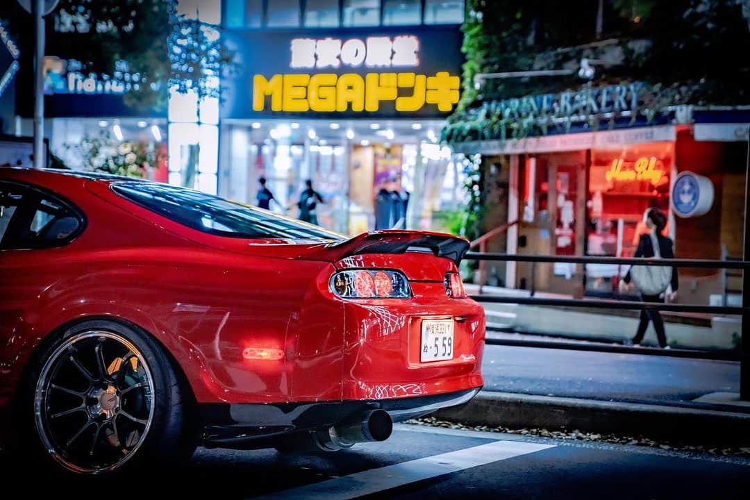 織戸学のインスタグラム：「横浜  YOKOHAMA  ヨコハマ  @b_u_n_g29  @yukinoriishii  @130ryokohama   @yokohamawheel  @yokohama.rubber_jp   #maxorido  #yokohama   #ドンキホーテ」