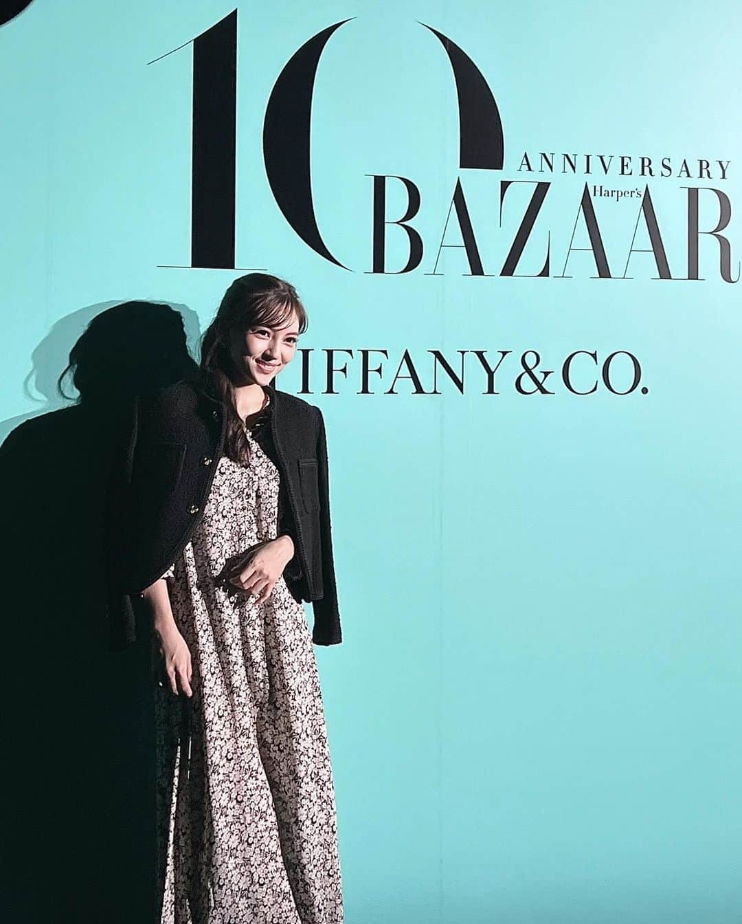 新井椎己さんのインスタグラム写真 - (新井椎己Instagram)「🍸🖤 Harper’s BAZAAR 10th anniversary eventへ Jacket & Dress:  @celine   @harpersbazaarjapan 10周年おめでとうございます📕 #HarpersBAZAAR #HarpersBAZAARjapan #BazaarJapan10 #womenonthefrontier」10月19日 10時15分 - sheenaarai