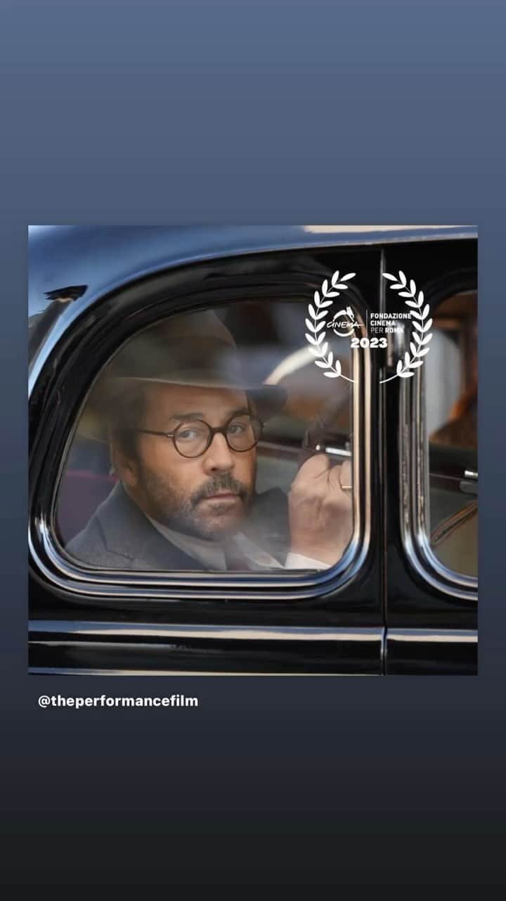 ジェレミー・ピヴェンのインスタグラム：「All Roads lead to Rome … #theperformancefilm #romefilmfest」