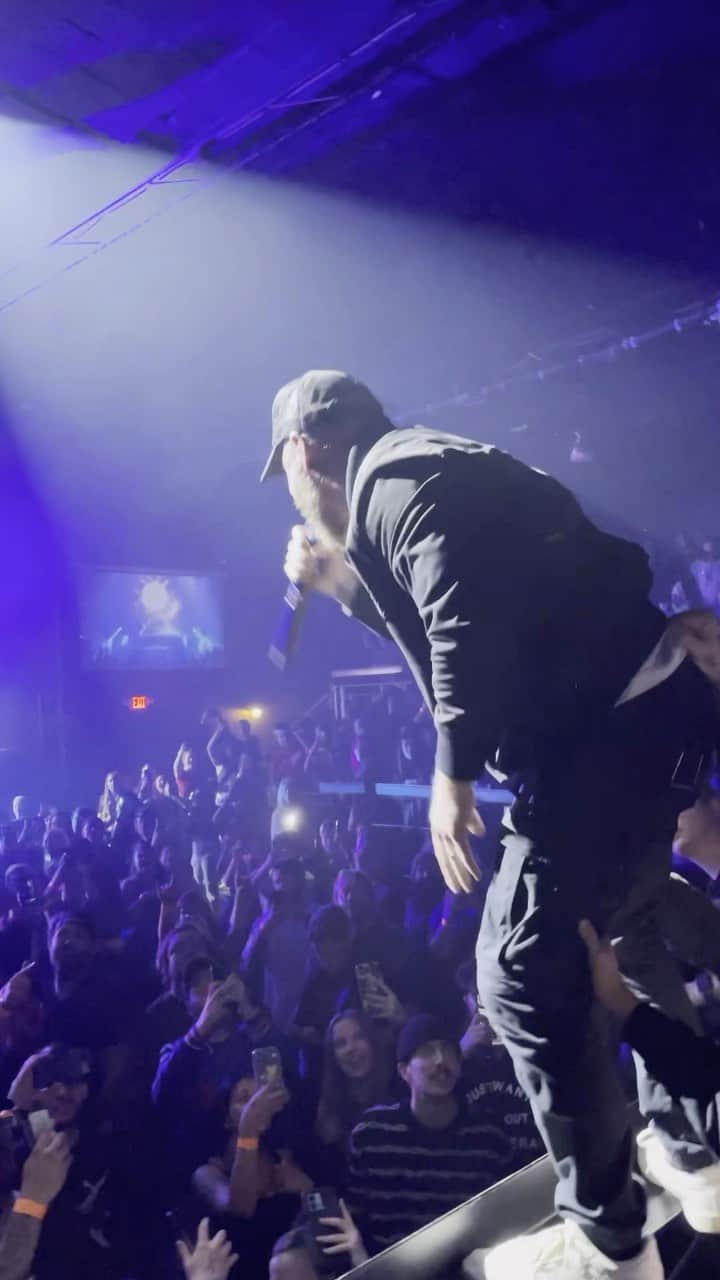 We Came as Romansのインスタグラム：「I FALL INTO A … 🕳️  The DBII tour has been full of surprises & you won’t want to miss this one. 👀  🎥 @paxton.powell」