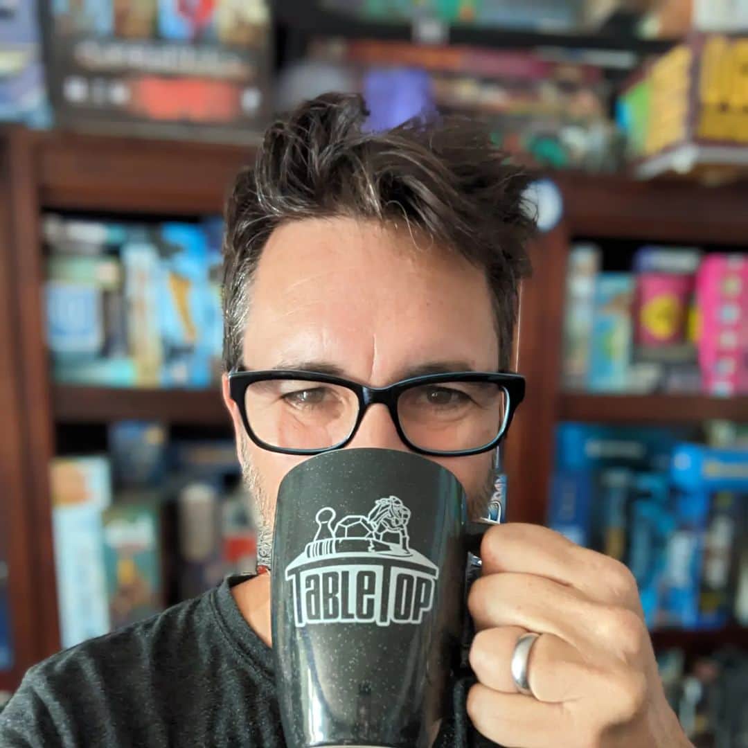 ウィル・ウィトンのインスタグラム：「This morning's bedhead rolls with advantage.」