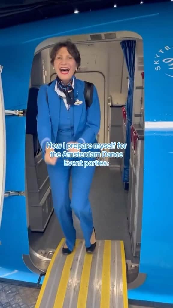 KLMオランダ航空のインスタグラム：「Move those hips and get your ADE ticket! 🕺   #OfficialFlightPartnerofADE #KLM #RoyalDutchAirlines #ade #cabinattendant #amsterdamdanceevent」