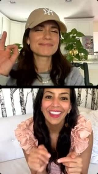 トーレイ・デヴィートのインスタグラム：「You guys! This chat! 🤍  It is so important to know what is in our food, and thanks to people like @thefoodbabe , we can learn how to stay safe, aware and conscious while eating !  Without knowing, we are eating so many toxins and poisons because flashy, luring marketing has us fooled!   If you missed us live, you can check out the full talk here. Grab a pen, you’ll want to take notes!   Cheers to healthy living and eating! ✌🏽」