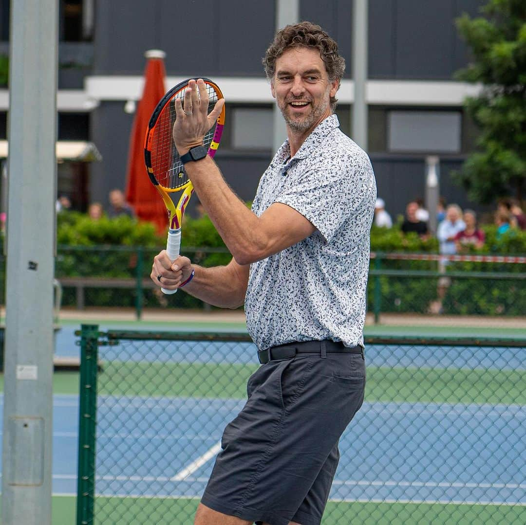 パウ・ガソルのインスタグラム：「Game, Set & Match... @paugasol! VAMOS‼️  👏🏻 He is talented, passionate and shares our values! We have a new player in the @rafanadalacademy! 😉」