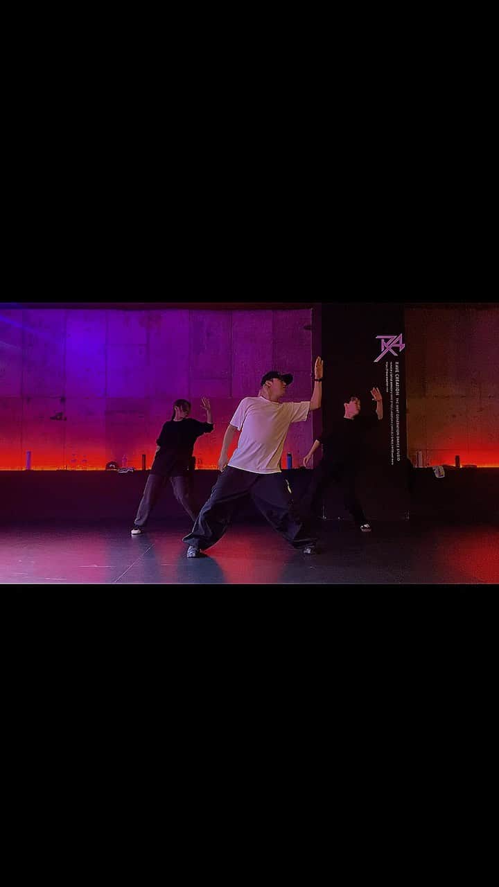 野田真哉のインスタグラム：「@rave_creation_  ・ ・ ・ ♪ @vedothesinger / Make Me Wanna ・ ・ ・ みんな来てくれてらぶです！ まじ今日みんな良かった🔥 また来週も待ってます！ ・ ・ ・ w / @iii1224iii & @harume331  ・ ・ ・ #vedo #makemewanna #ravecreation #nagoya #dance #dancer #dancevideo #choreography #shinya_noda_」