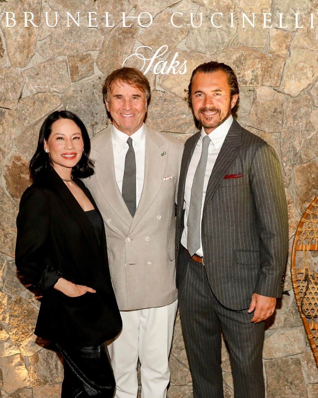 Saks Fifth Avenueさんのインスタグラム写真 - (Saks Fifth AvenueInstagram)「Last night we were transported straight to Solomeo, Italy, honoring 25 years of partnership and the launch of @brunellocucinelli_brand’s only-at-Saks collection and new fragrance. While sipping on cocktails, guests enjoyed an authentic Italian menu crafted by Mr. Cucinelli’s chef. ✨」10月19日 3時31分 - saks