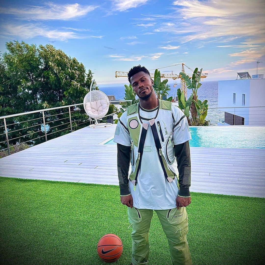ケイタ・バルデ・ディアオのインスタグラム：「🚀」