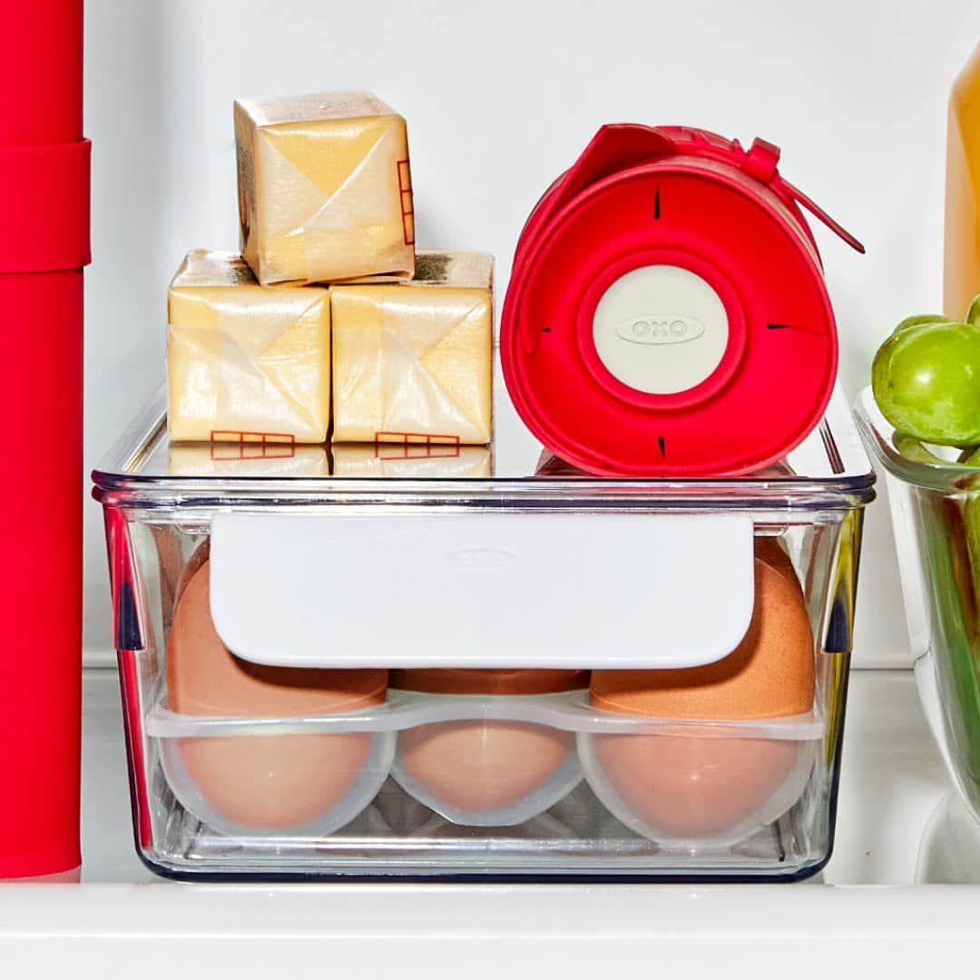 OXOさんのインスタグラム写真 - (OXOInstagram)「OXO's new Slice and Bake Cookie Helper is a must-have for cookie lovers! 🍪 Whether you're using homemade or store-bought cookie dough, this multi-use mat will help you divide it into perfect even slices with its unique markings. And if you don't all of your dough in one sitting, you can simply wrap it up into an easy-to-store tube for later. Shop now on OXO.com! #OXOBetter」10月19日 5時01分 - oxo