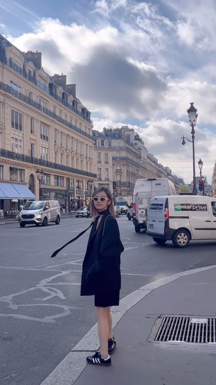 のインスタグラム：「paris🇫🇷  パリを街ブラ🚶‍♀️」