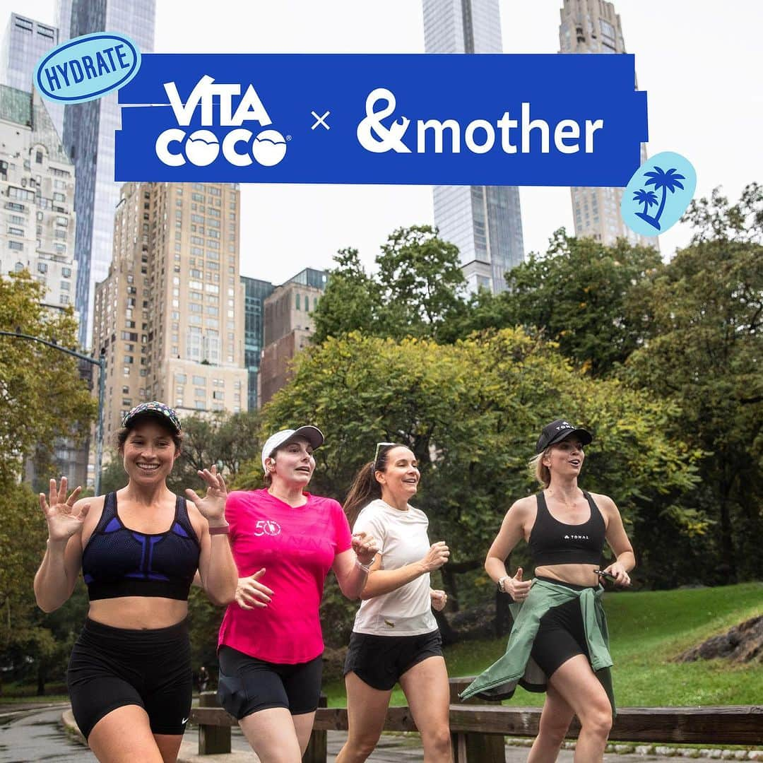 Vita Coco Coconut Waterのインスタグラム：「We 💙 hydrating bodies and minds. That’s why we felt like @andmother_org was the perfect partner for us. &Mother is on a mission to empower women to prioritize their physical wellbeing and help them be incredible caregivers ~and~ athletes at the same time 💪 It’s really cool that they provide athletes with lactation support, and for the (quickly!) approaching @nycmarathon Vita Coco will be sponsoring their childcare services during their Nov. 4 bRUNch + Learn —while (of course!) keeping all of the runners hydrated, too. And we couldn’t think of a better way to kick off NYC Marathon season than with an &Mother training meetup. At the meetup at @thefortnyc athletes  🥥 Learned more about the &Mother NYC Marathon charity team  🥥 Hit Central Park for a run with Coach @jessmovold  🥥 Completed a post-run strength workout post-run  🥥 Snagged some fueling tips from @nutritionbymel  We 💙 our moms, and we can’t wait for more days like this one over the next month. Stay tuned!」