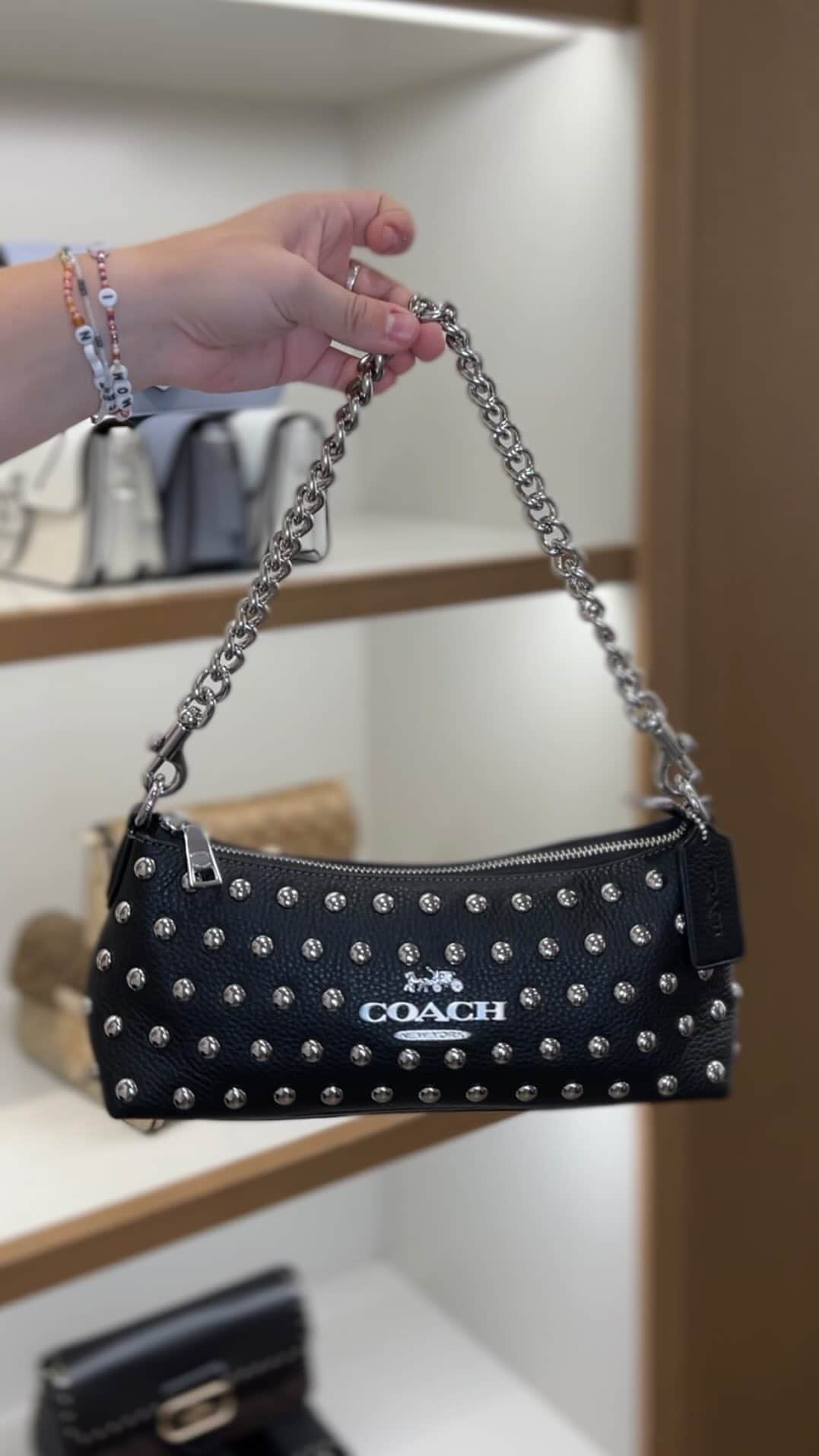 コーチのインスタグラム：「Immediately adding to cart! 😍 If you’re in need of an evening bag, the Charlotte Shoulder Bag is for you! #WearYourShine #CoachOutlet #GoingOutBags #CharlotteShoulderBagWithRivets」