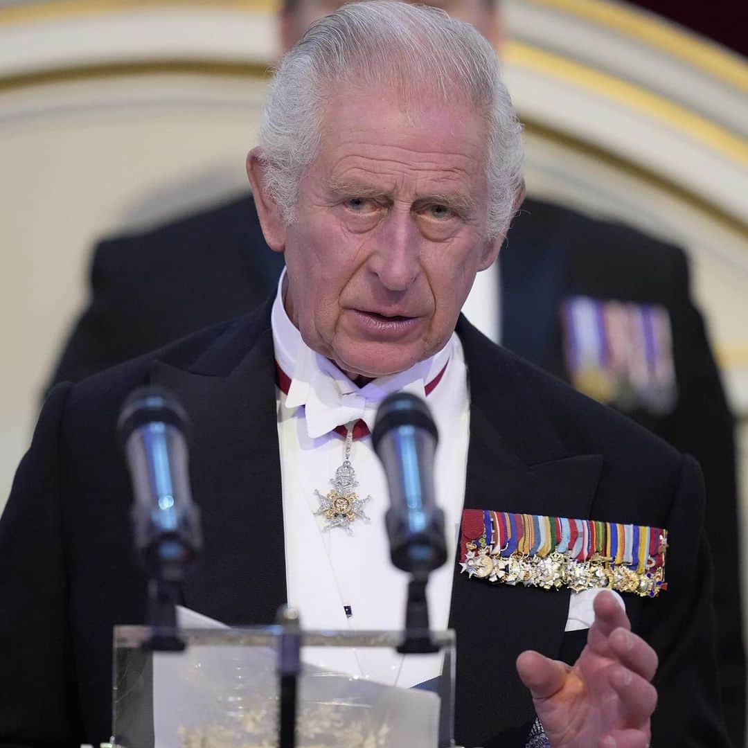 ロイヤル・ファミリーのインスタグラム：「“I have often described the United Kingdom as a “community of communities”; an island nation in which our shared values are the force which holds us together, reminding us that there is far, far more that unites us than divides us.”  The King has reflected on the shared values inherent in our society during a speech at Mansion House in the City of London.  Head to our link in bio to read the speech in full.」