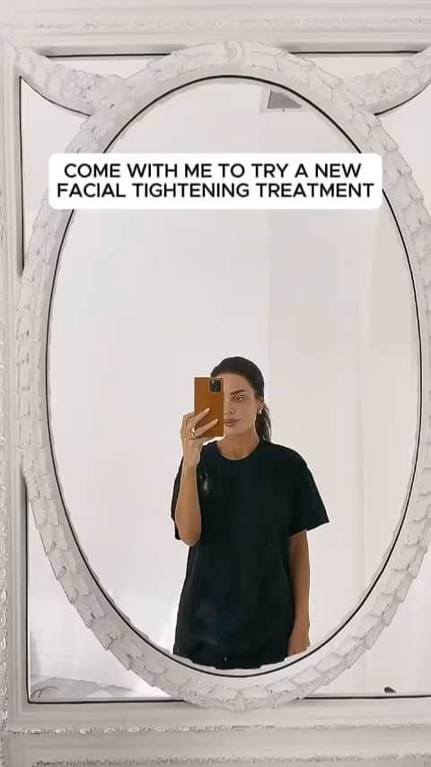 サラ・ステージのインスタグラム：「A few weeks ago I got my Sofwave treatment. A breakthrough in ultrasound technology that’s fda approved for lifting the brow, the neck and mid face area. It’s also great for tightening the skin.  —- I visited Dr harleen here at mindbody infusion medspa here in Santa Clarita. Its so cute here and the staff was great. The treatment wasn’t too painful and my full result will be here in a few short weeks! ——  Right now you can get $500 off your treatment when you book your consult with @mindbodyinfusionscv ✨」