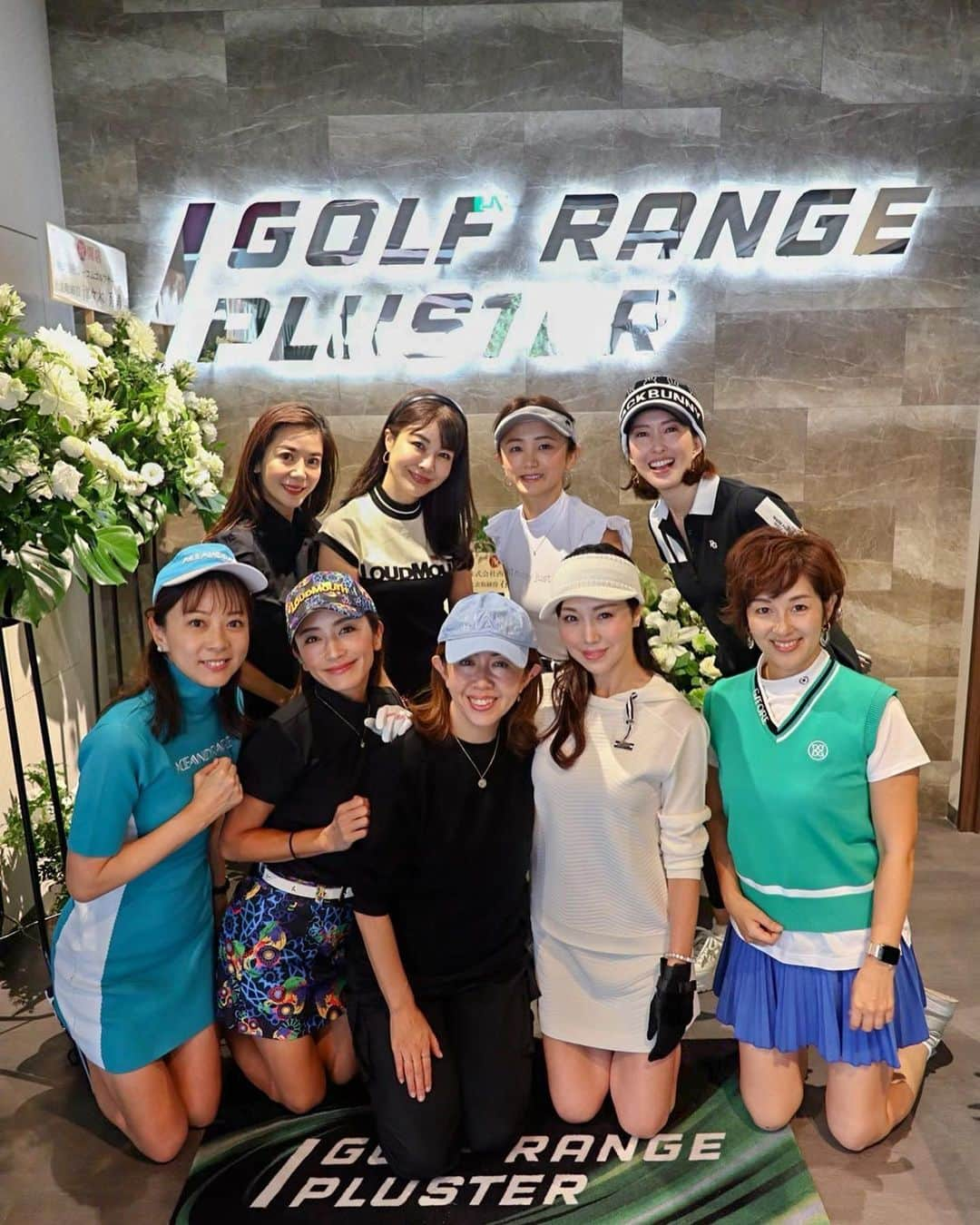 國分晴奈さんのインスタグラム写真 - (國分晴奈Instagram)「❤︎ ゴルフレンジプラスター⛳️ @golfrange.pluster_yoga   用賀駅直結にオープンする ゴルフレンジプラスター内覧会に お邪魔してきました！  ゴルフレンジは何度か通おうと 思ったことがあるのですが、 通い辛いとまず続かない😂  その点こちらは ☑︎駅近 ☑︎24時間営業 ☑︎手ぶらで行ける ☑︎予約でプロのレッスンも受けられる  と通える要素を全て網羅🫶  ゴルフレンジ内は個室も合わせて 広々5面🏌️‍♀️  この日は友人達と楽しんできました☺️  こんなにオシャレで便利な ゴルフレンジは早々ないと思うので お近くのゴルフプレイヤーの方は オススメです❣️  グランドオープンは23日です🎉  wear @loudmouth_japan_official   📍 『ゴルフレンジプラスター用賀』 東京都世田谷区用賀2-41-11 平成ビル用賀B1  東急田園都市線用賀駅南口直結  #PR#ゴルフレンジ#シュミレーションゴルフ #打ちっぱなし#ゴルフ練習#ゴルフ練習場 #ゴルフトレーニング #用賀ゴルフ#用賀ゴルフスクール #ゴルフ好きな人と繋がりたい」10月19日 8時00分 - haruna.kokubun