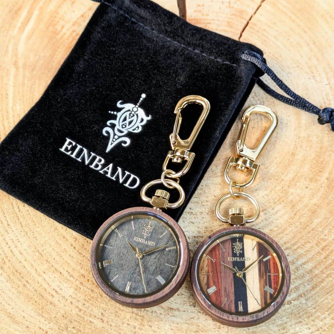 EINBAND -アインバンド-のインスタグラム：「木製腕時計ブランドとして 初の懐中時計に挑戦させて いただきました！  来週販売予定となりますので 楽しみにしていてくださいね✌️💯  #EINBAND #木製腕時計 #木の時計」