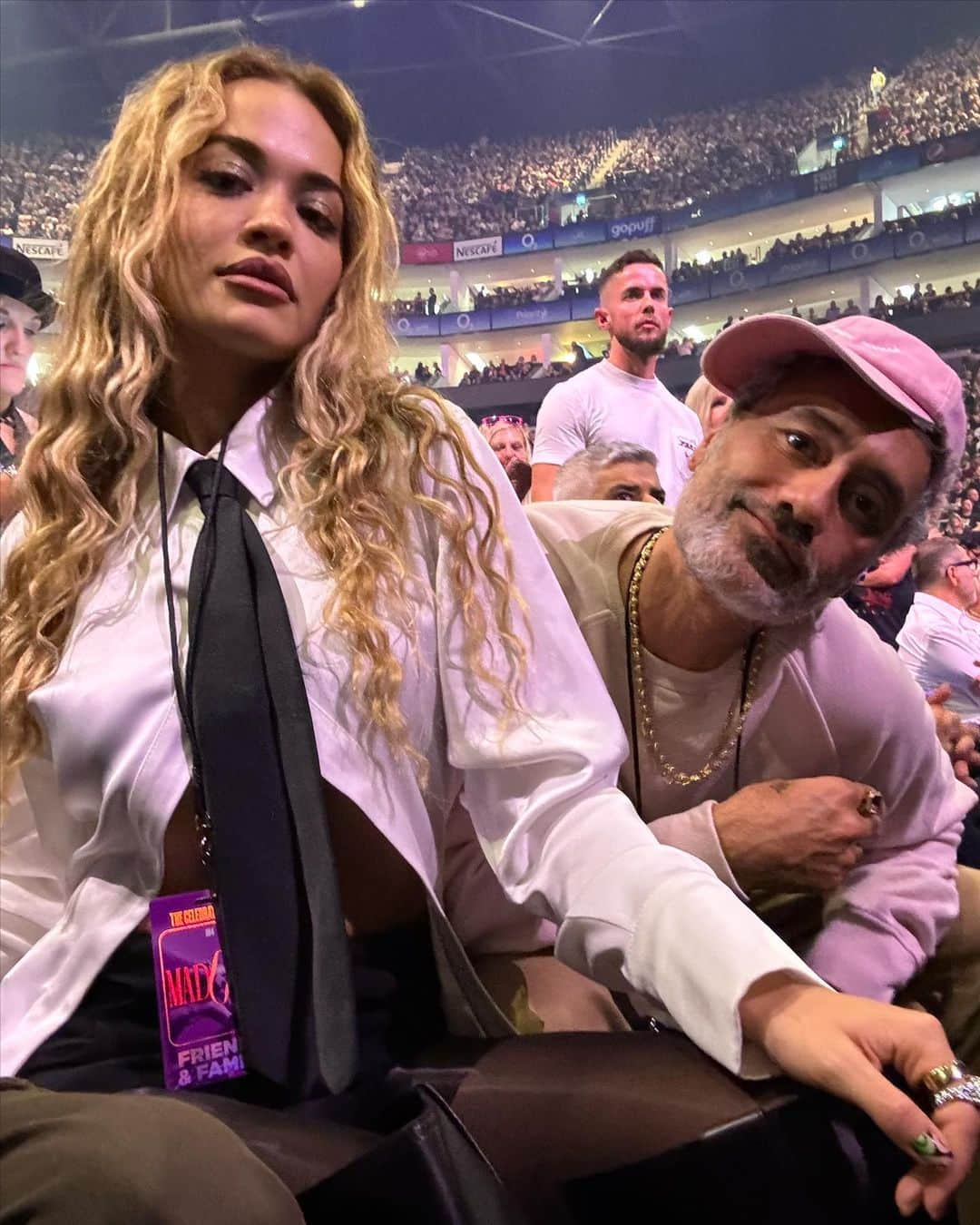 リタ・オラのインスタグラム：「Went to see MUVA and I am sweating in places I didn’t know were possible! 🙌🥹🥰❤️🔥🔥🔥🌪️🌪️🌪️」