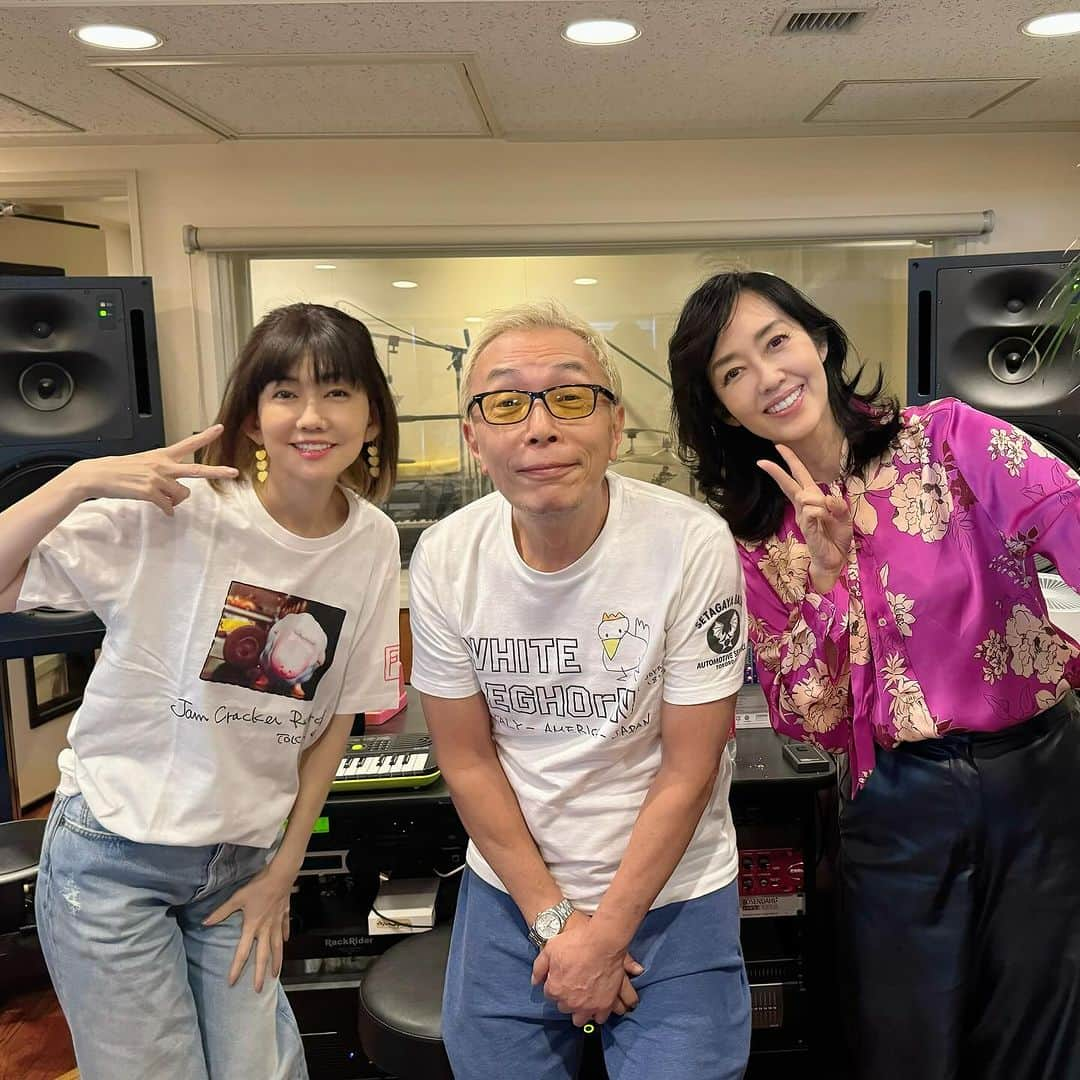 早見優のインスタグラム：「Just finished recording with @iyo14_official for our new song that 所ジョージさん wrote for us🎶 I can’t wait for Hiroko Moriguchi to join us and the song will be completed😊 It has that SHOWA KAYOU vibe to it.  作詞作曲:所ジョージさんの歌のレコーディングをしました。 森口博子ちゃんの声が入ったらできあがり！ キューティーモリモリの新曲💕  みんなに聞いてもらうのが楽しみです♪  #music #showa #jpop #音楽 は #楽しい #所ジョージ さん #松本伊代 さん #森口博子 さん #キューティーモリモリ  #yuhayami #早見優」